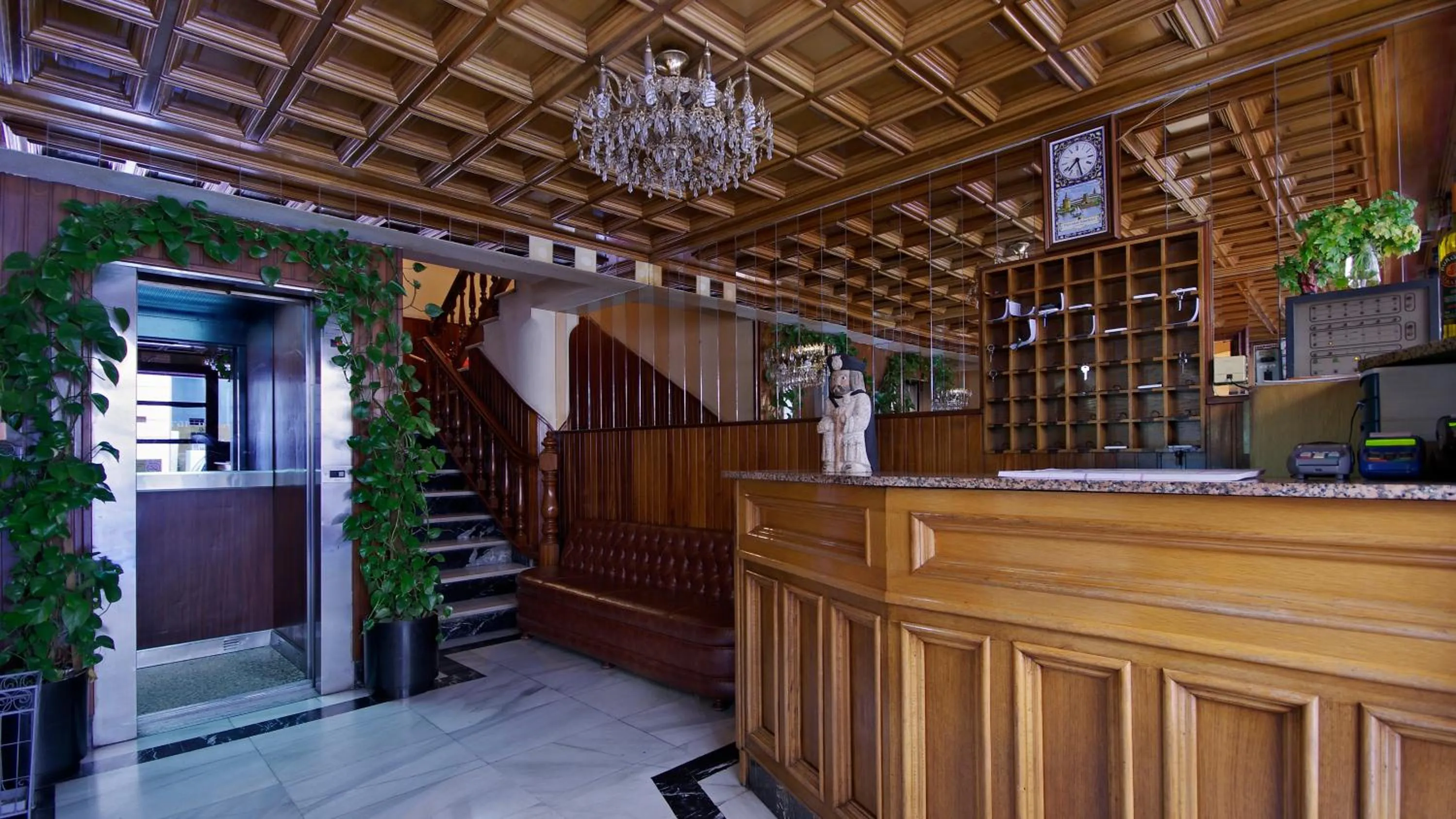 Lobby or reception in Hotel Alda Centro Pontevedra