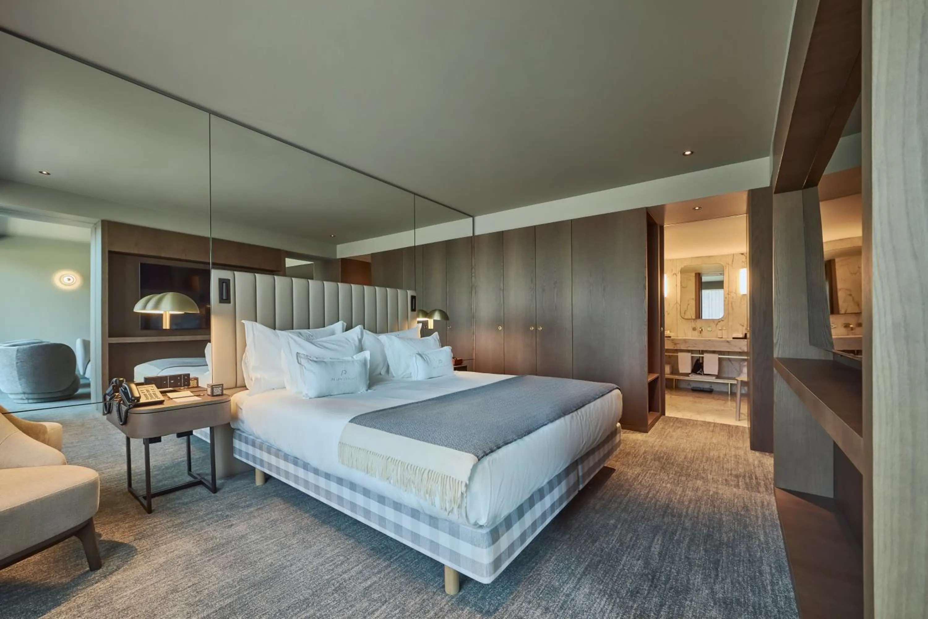 Bedroom, Bed in Altis Porto Hotel, a member of Preferred Hotels & Resorts- LVX
