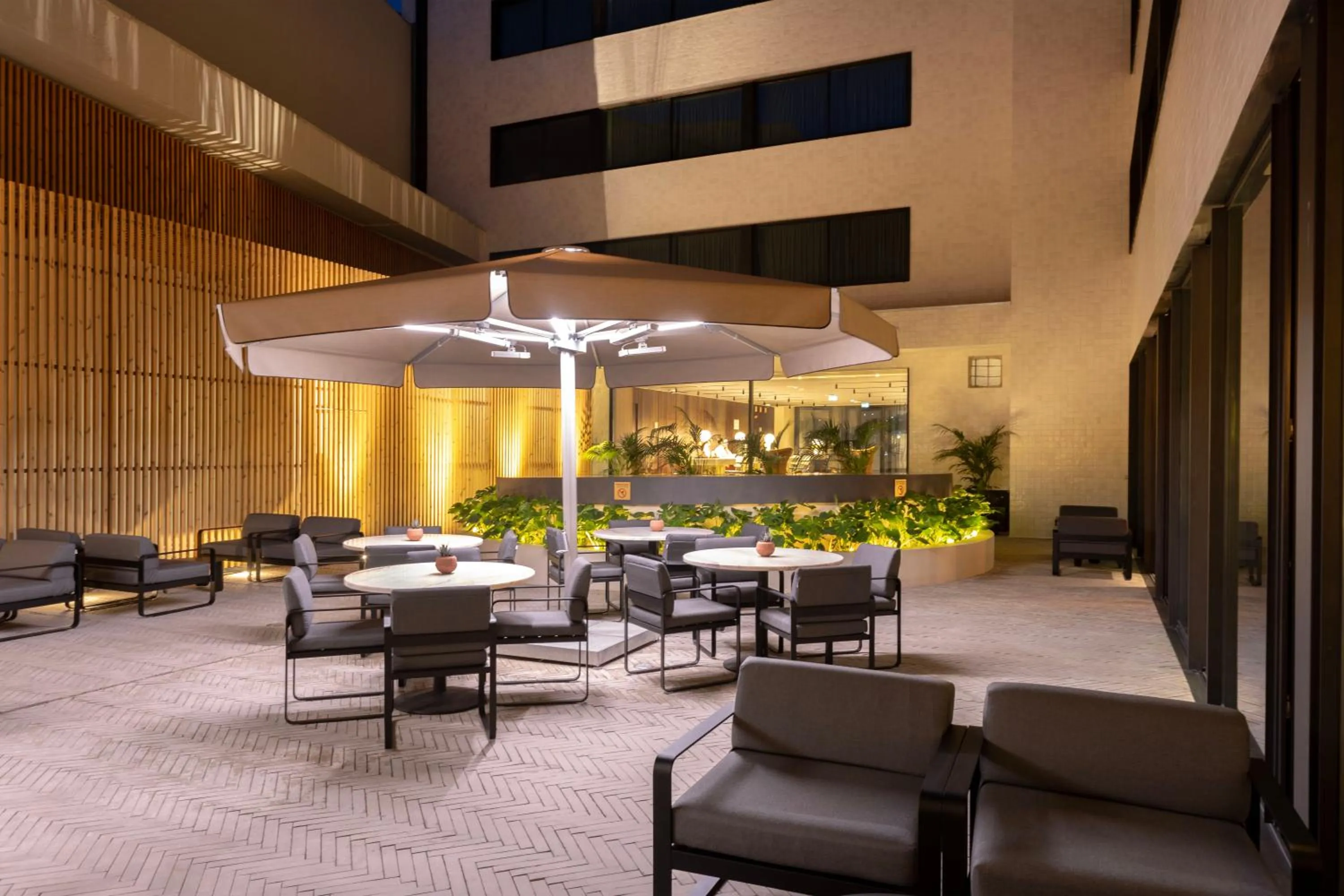 Patio in Altis Porto Hotel