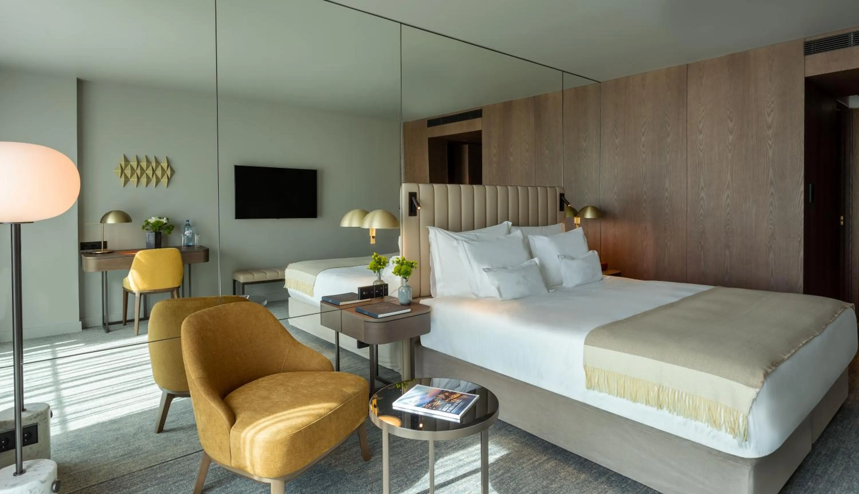 Bedroom, Bed in Altis Porto Hotel