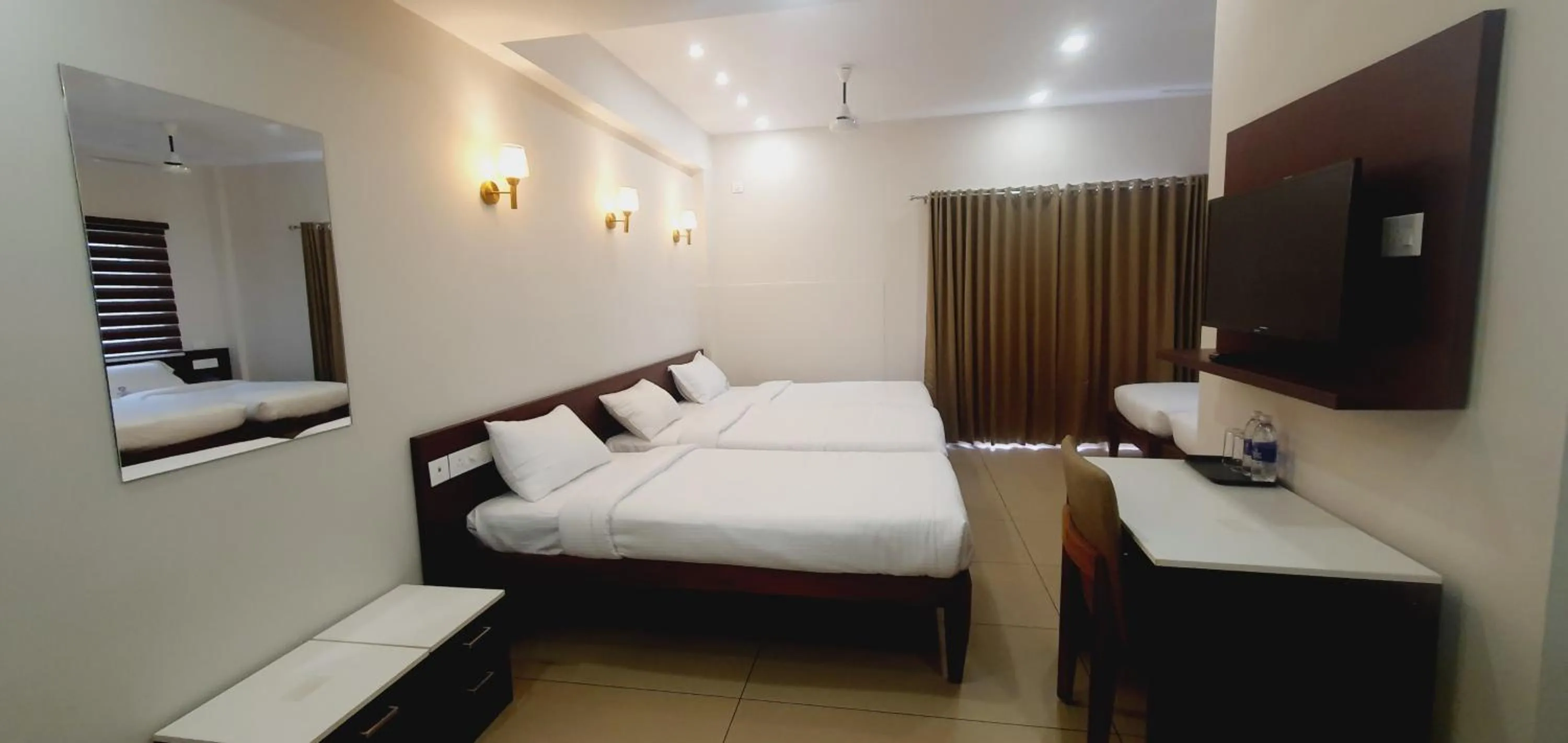 TV and multimedia, Bed in K Grandeur Hotels