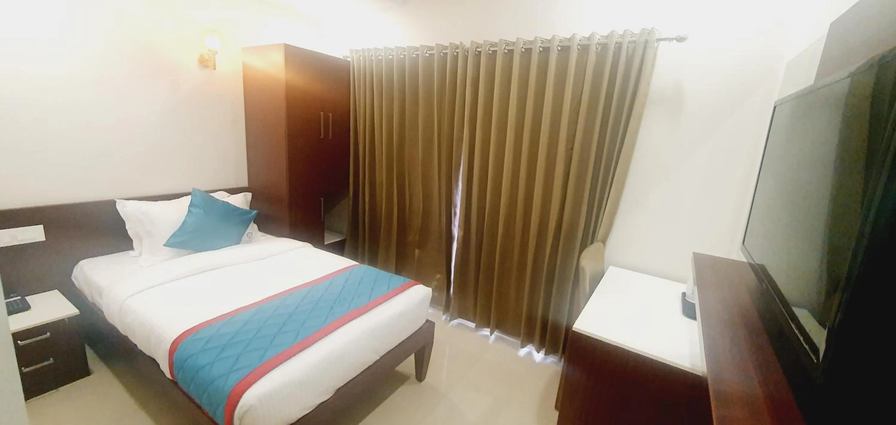 Photo of the whole room, Bed in K Grandeur Hotels