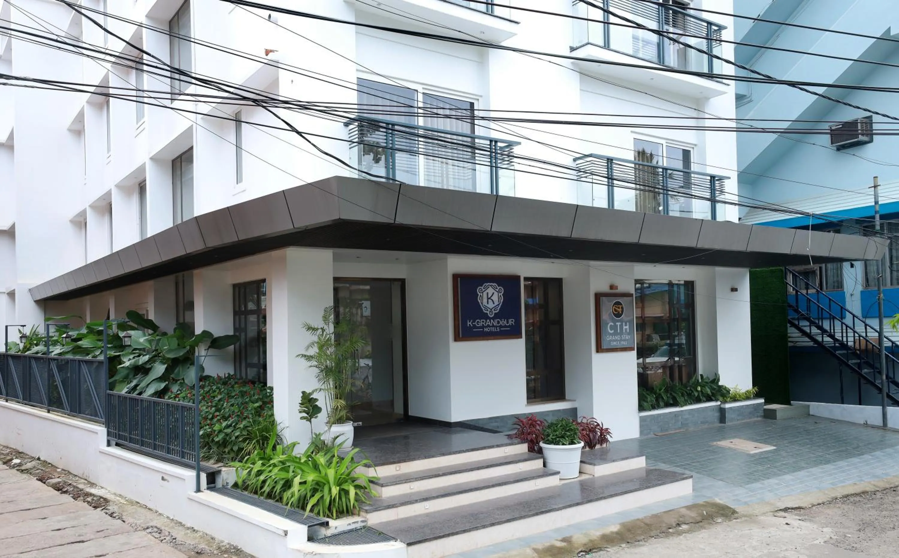 Facade/entrance in K Grandeur Hotels