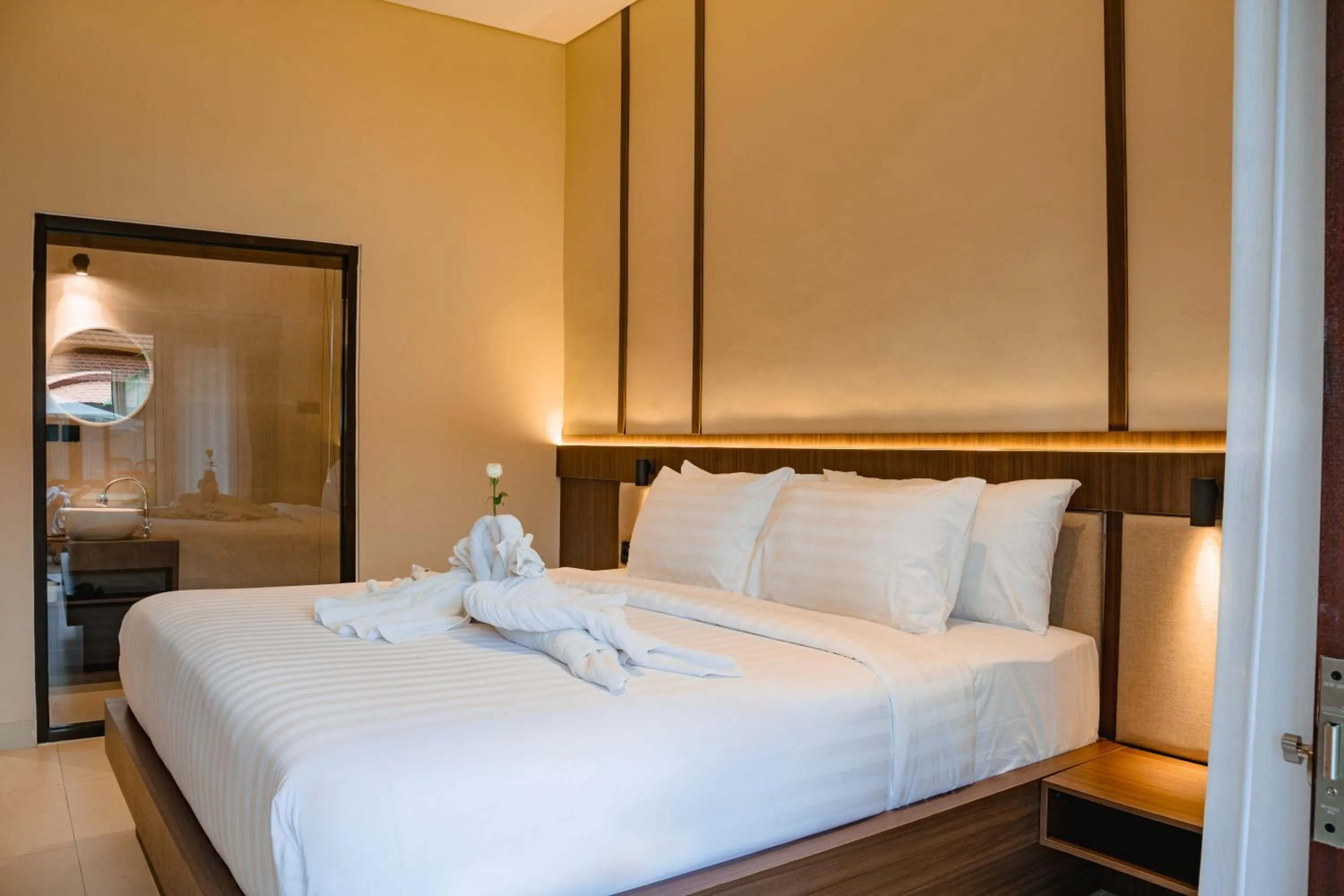 Bed in Tut Winten a Tranquil Living Villa Ubud