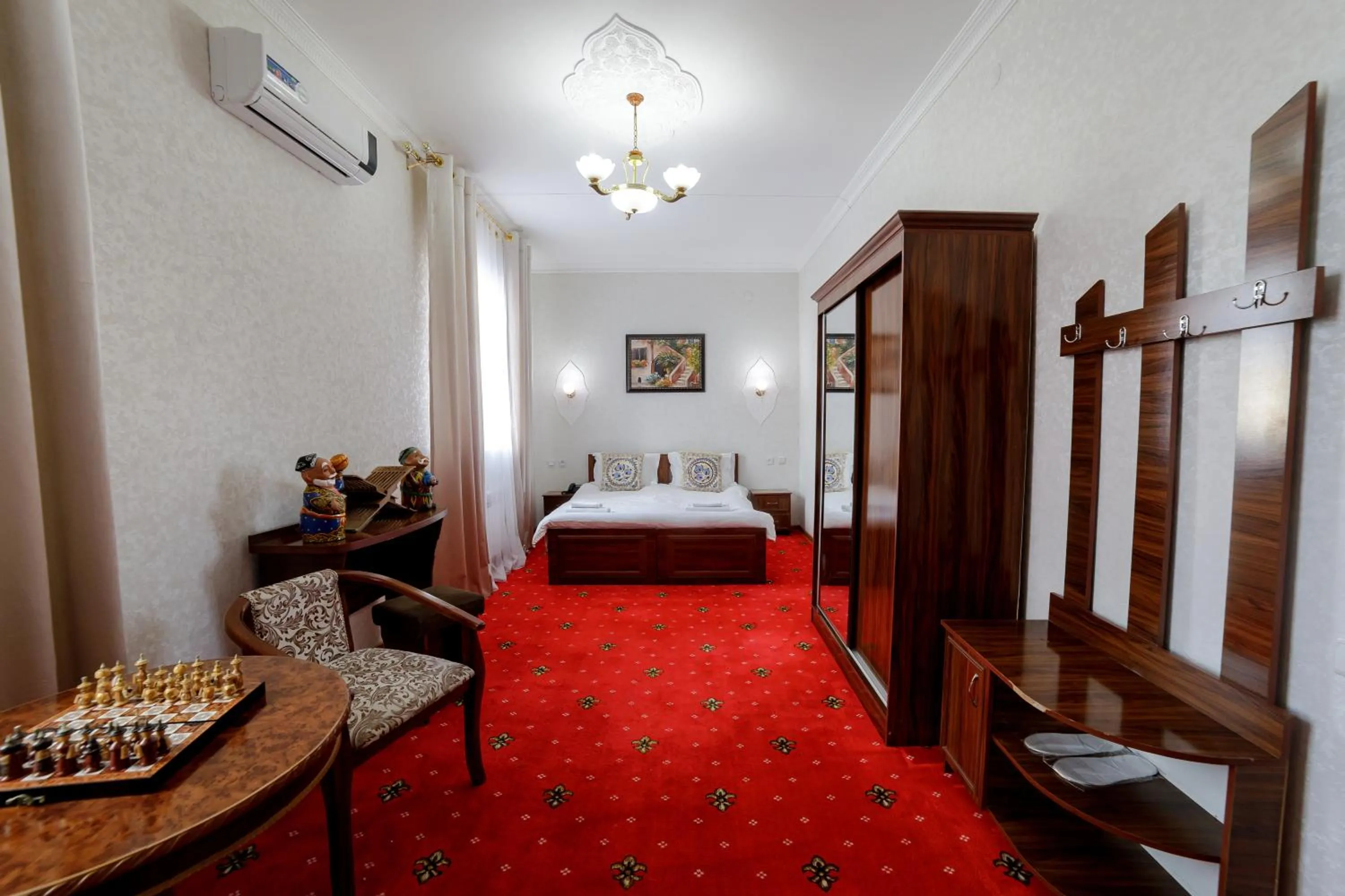 Bed in Qibla Tozabog