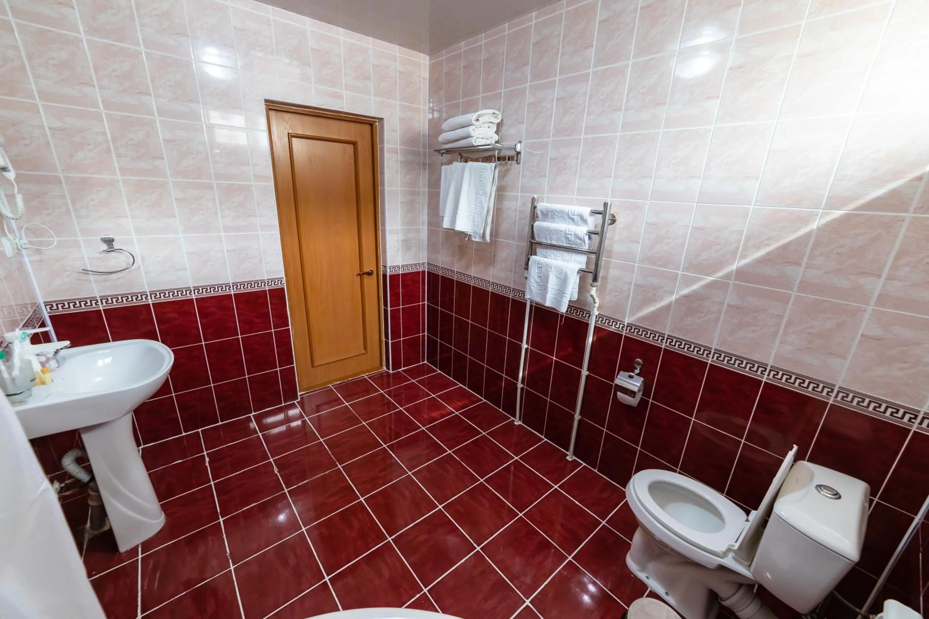 Shower in Qibla Tozabog