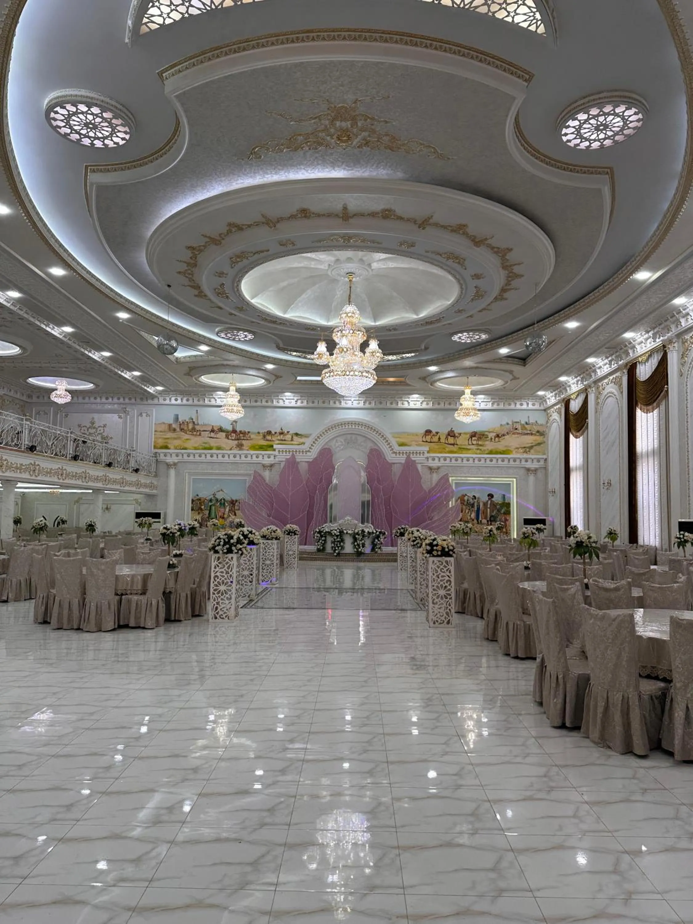 Restaurant/places to eat in Qibla Tozabog