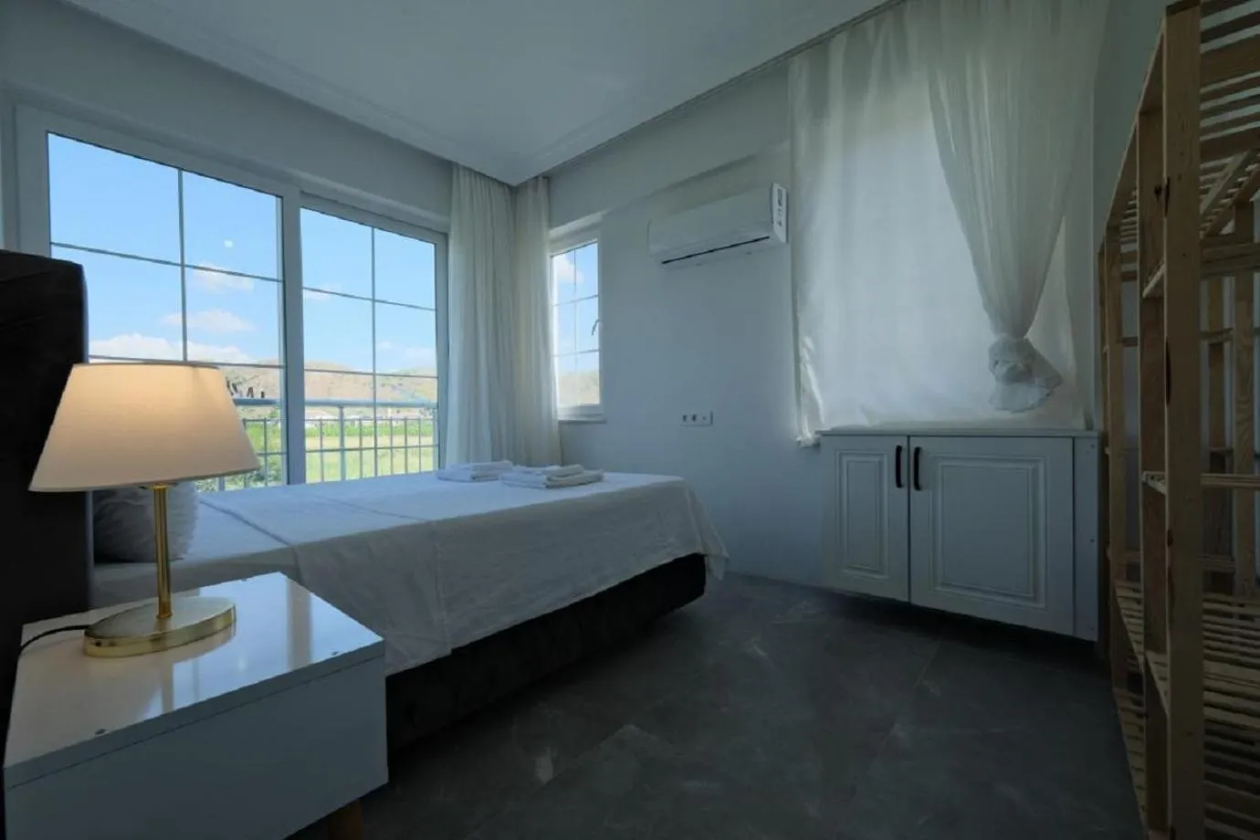 Bed in The Dalaman Suites & Pansiyon Dalaman Airport 10 km