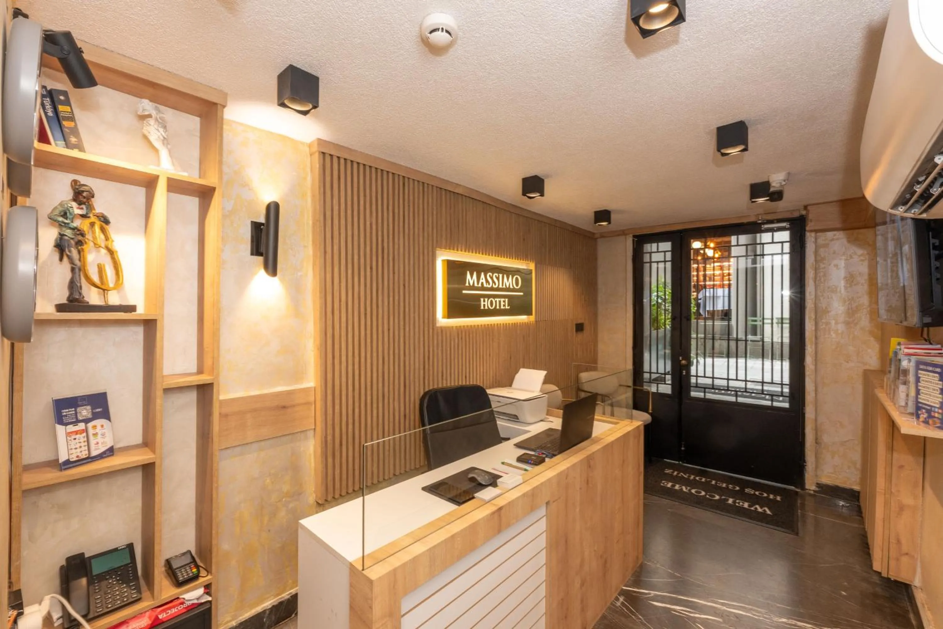 Lobby or reception in Massimo Hotel