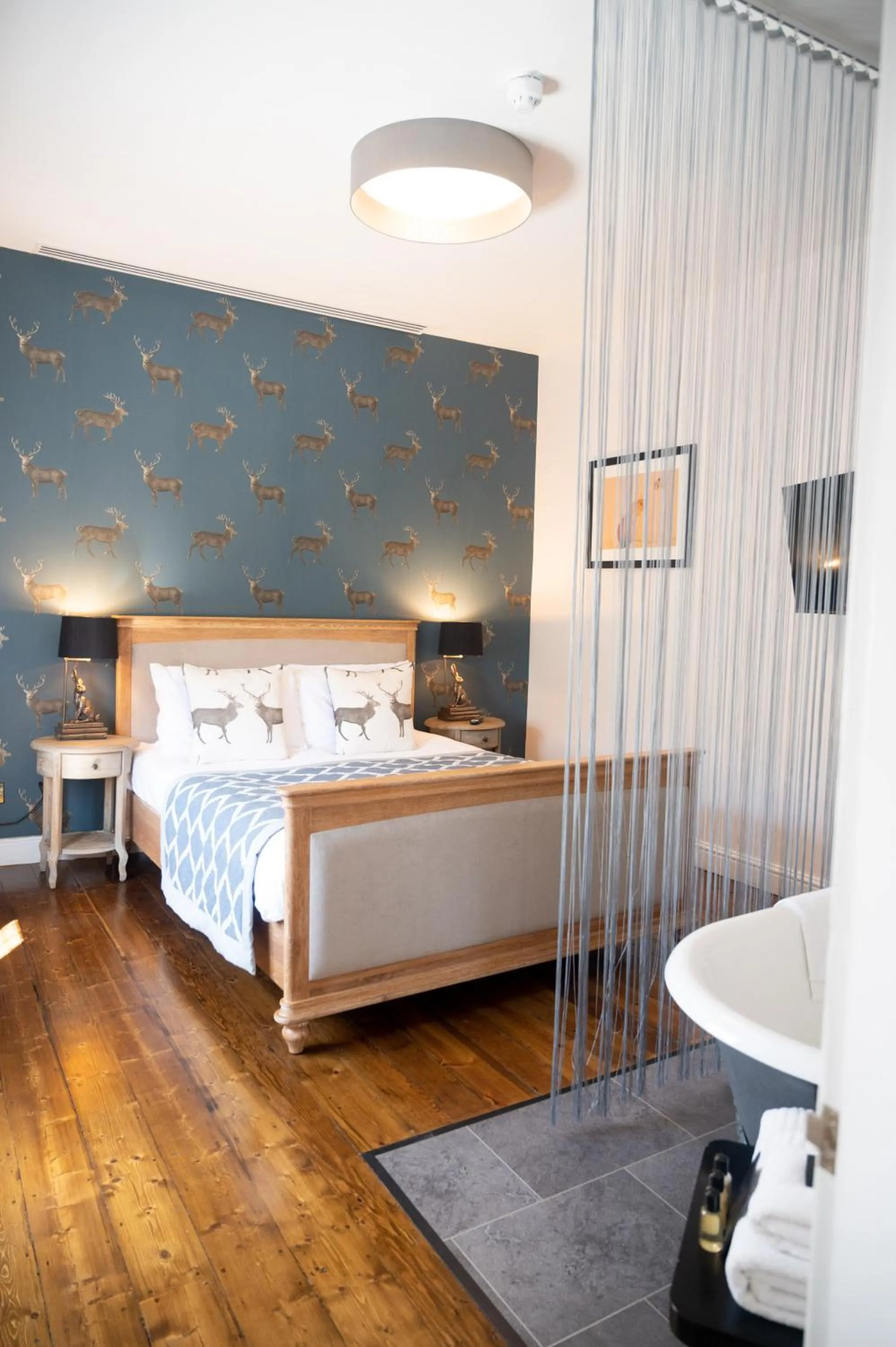 Bed in The Olde Bell, BW Signature Collection