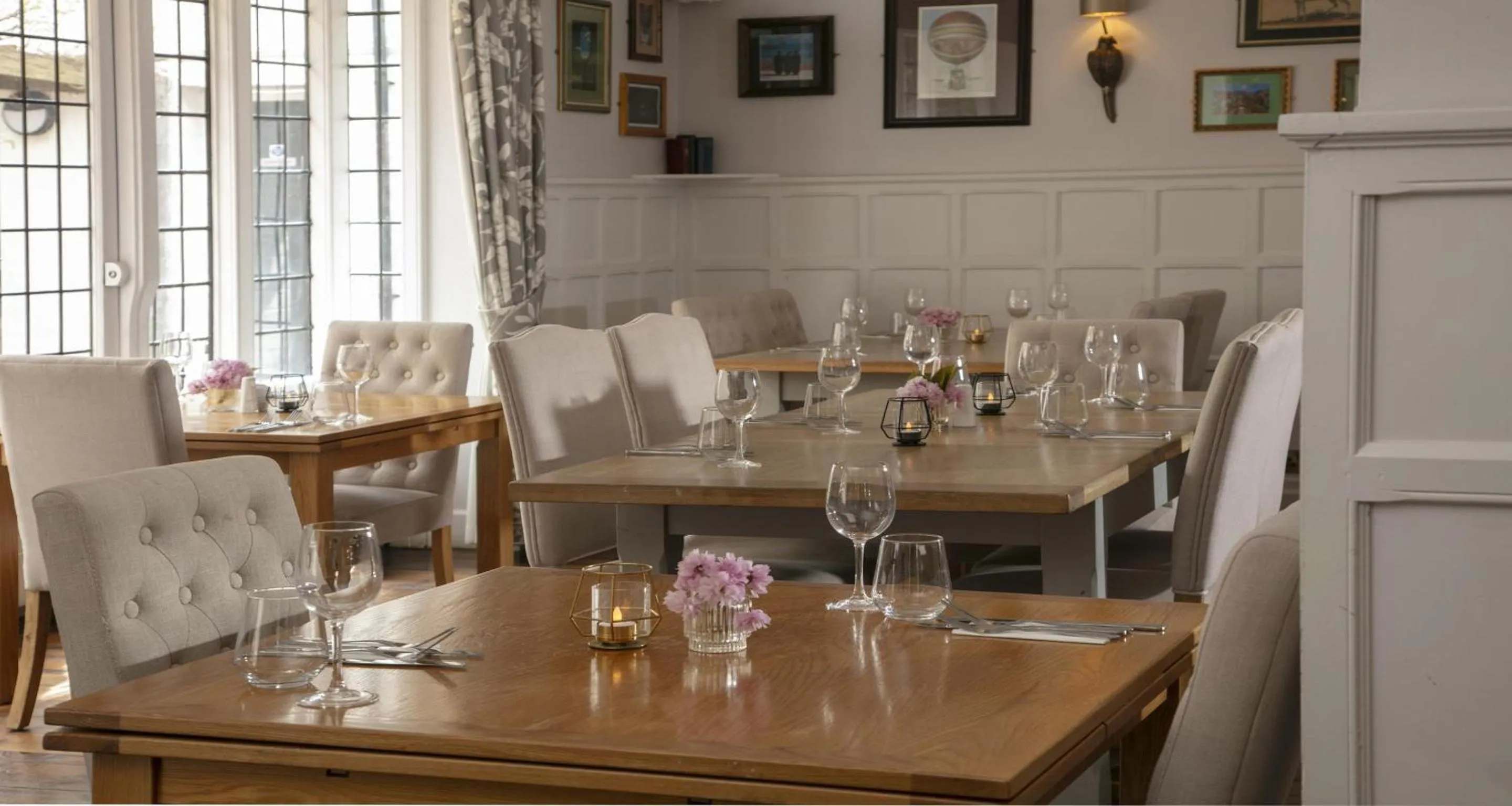 Restaurant/places to eat in The Olde Bell, BW Signature Collection