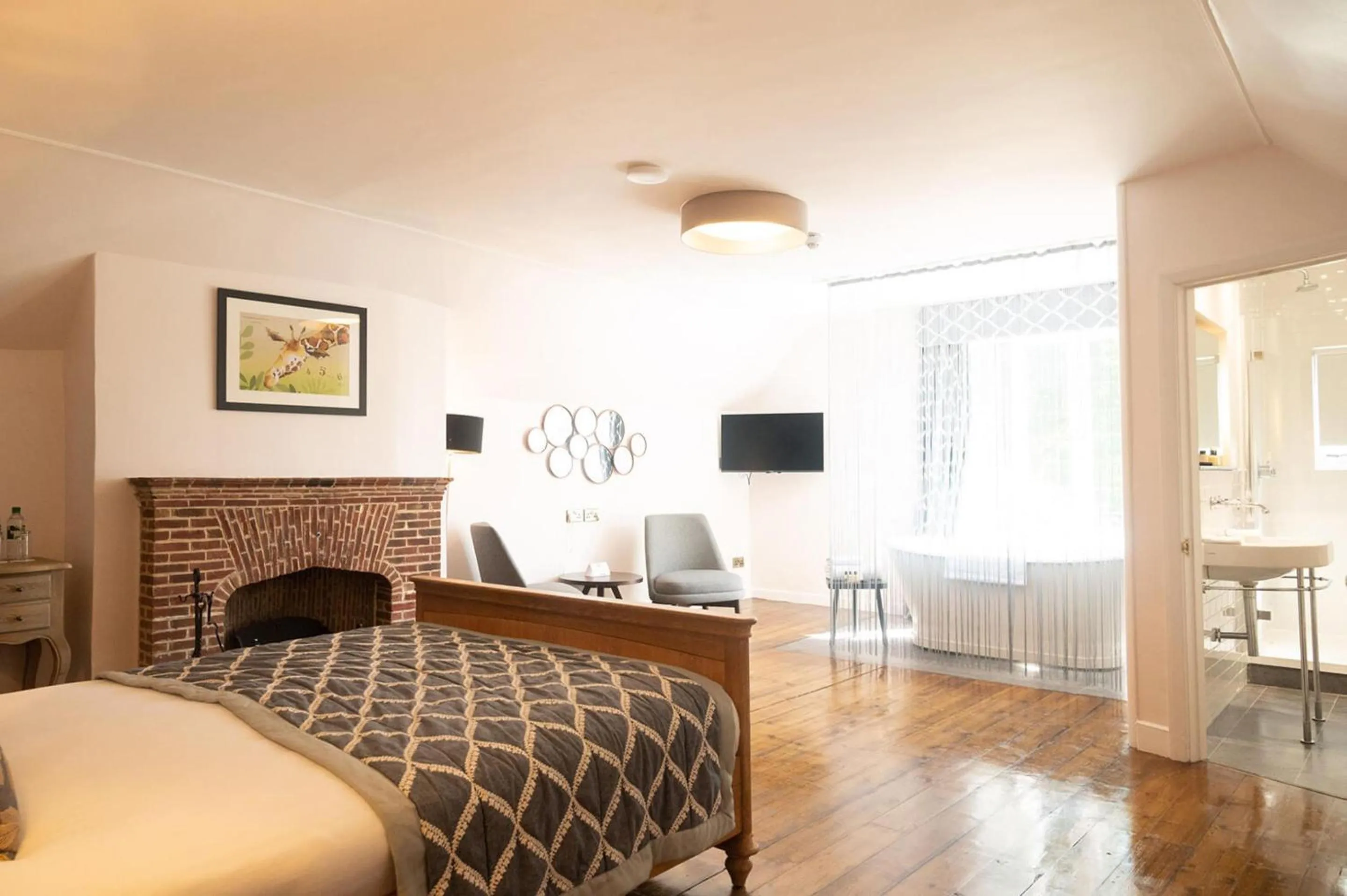 Bedroom, Bed in The Olde Bell, BW Signature Collection