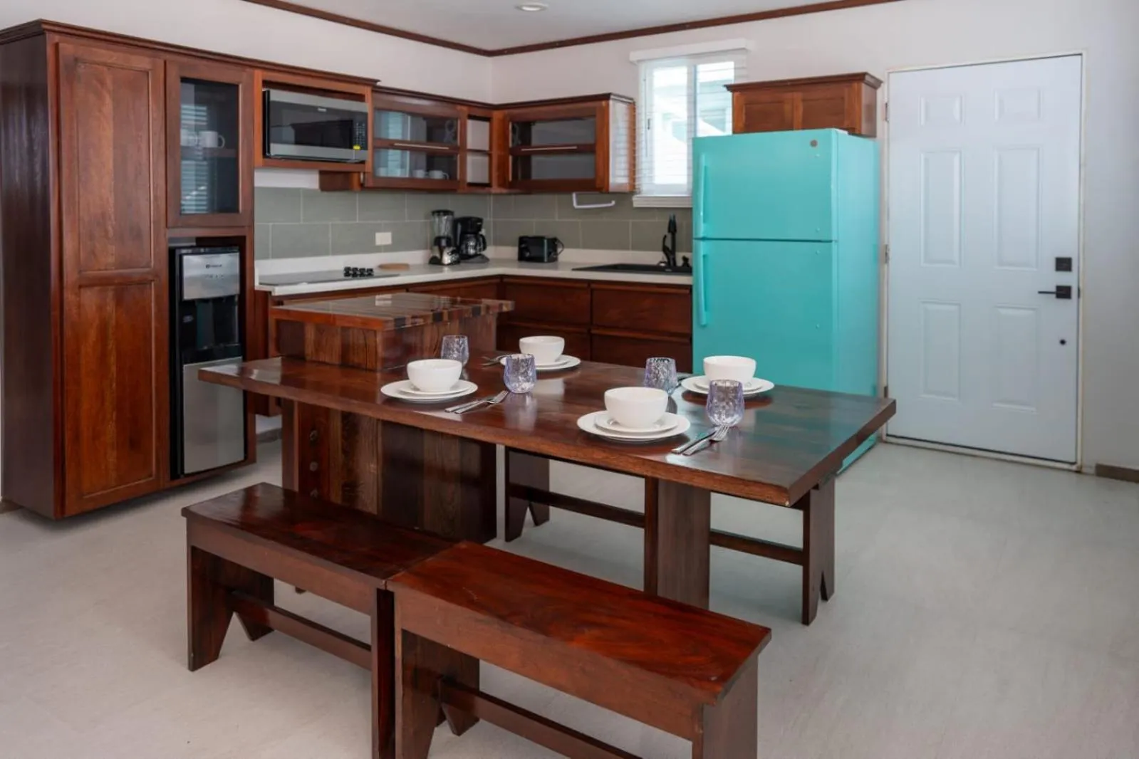 Kitchen or kitchenette in Island Magic Villas