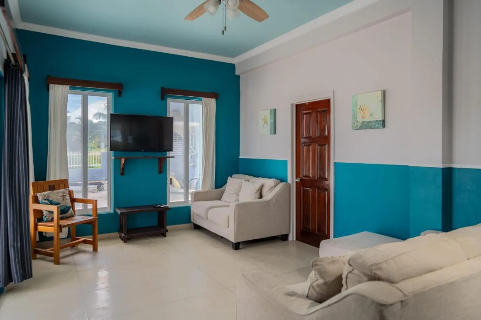 Living room in Island Magic Villas
