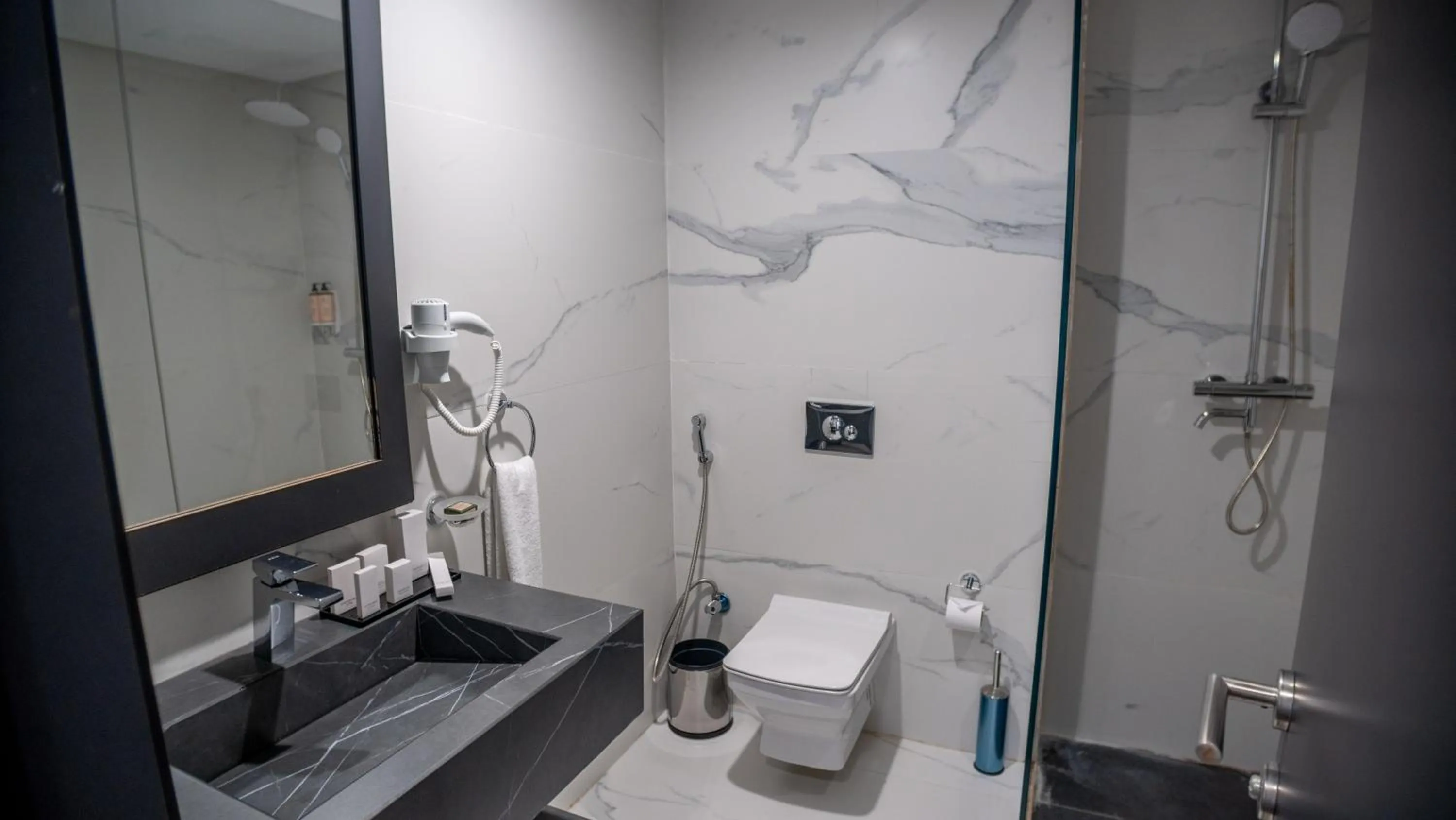 Shower in Executive Boutique Hotel Rabat