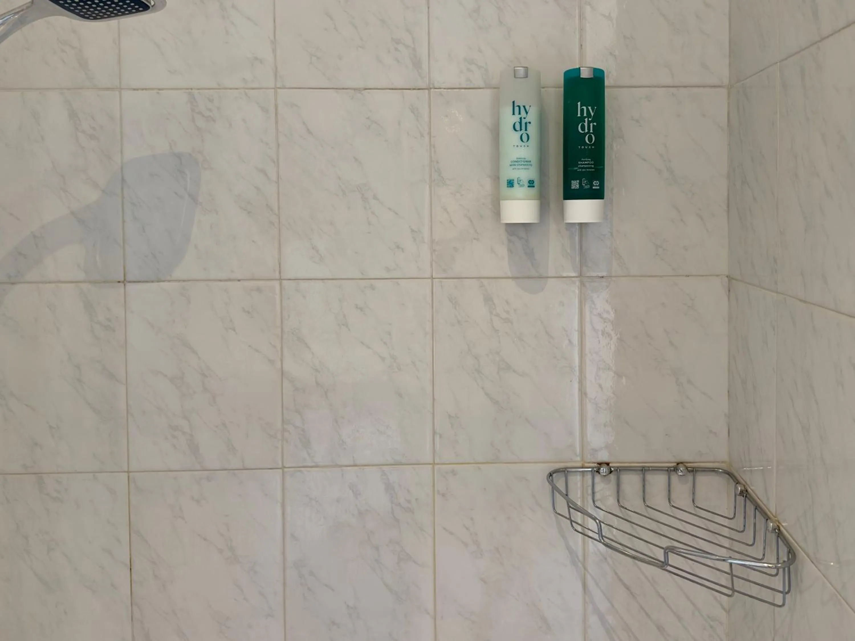 Shower in Hotel Locanda Castagnola