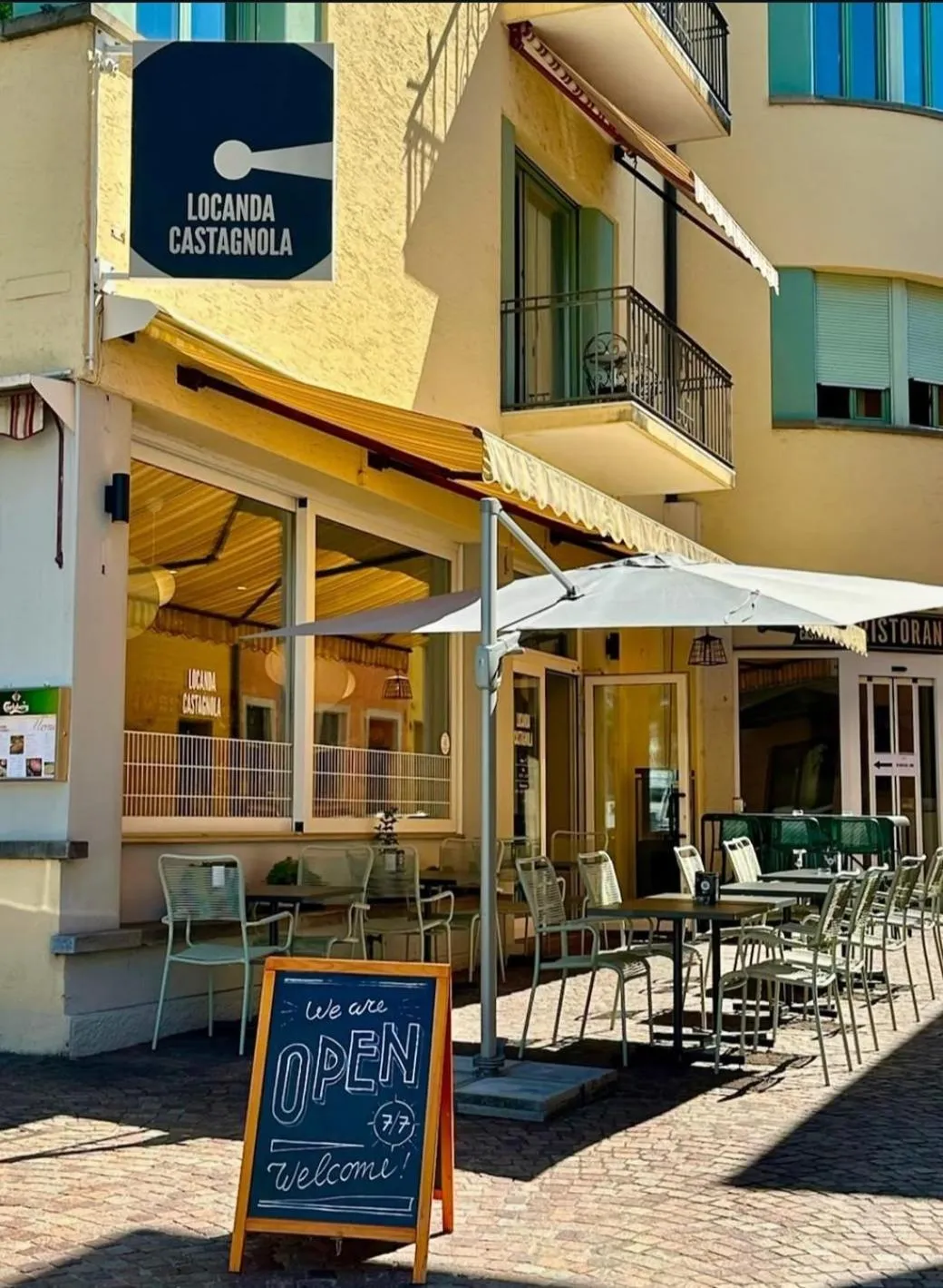 Property building in Hotel Locanda Castagnola