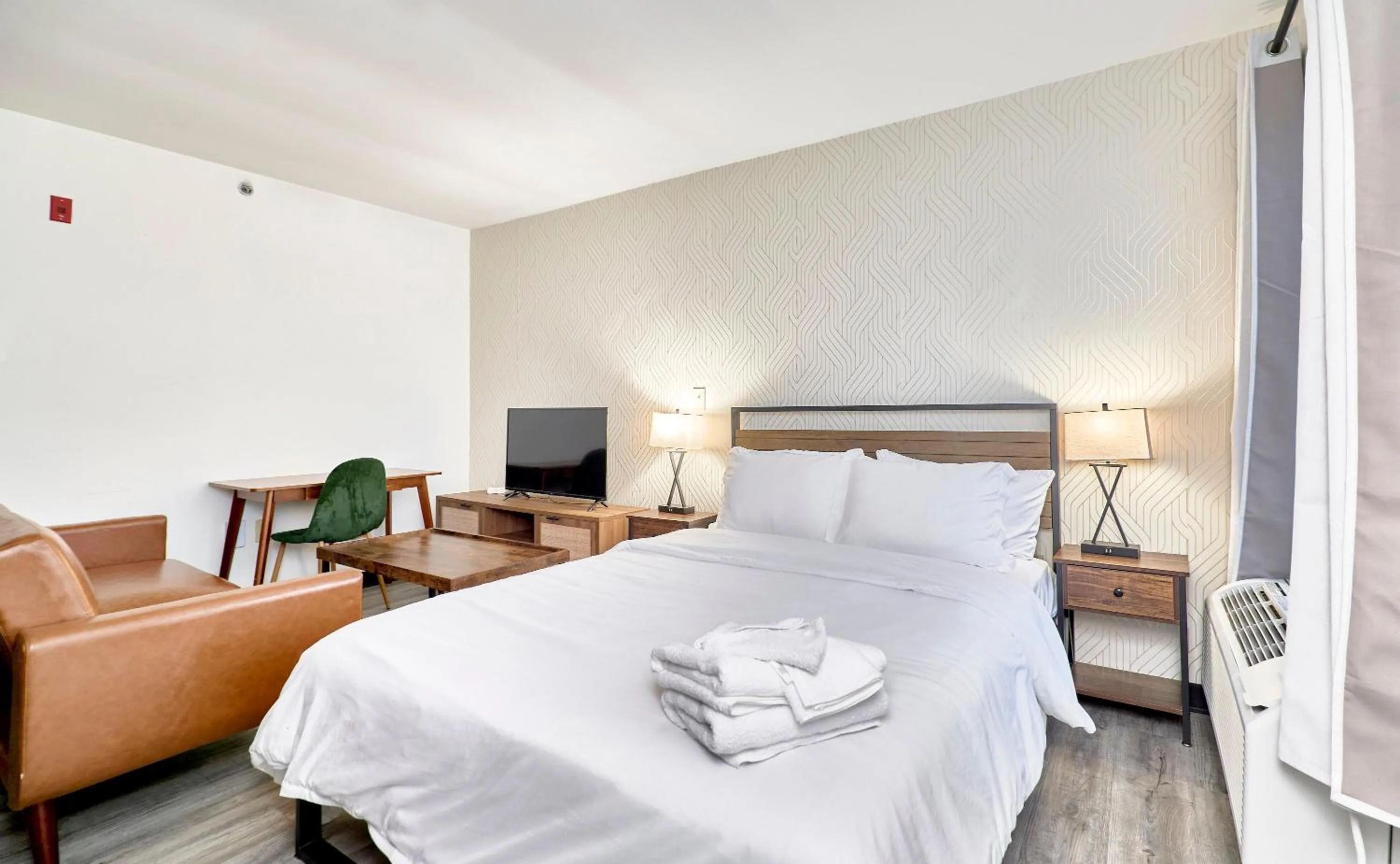 Bedroom, Bed in The West End