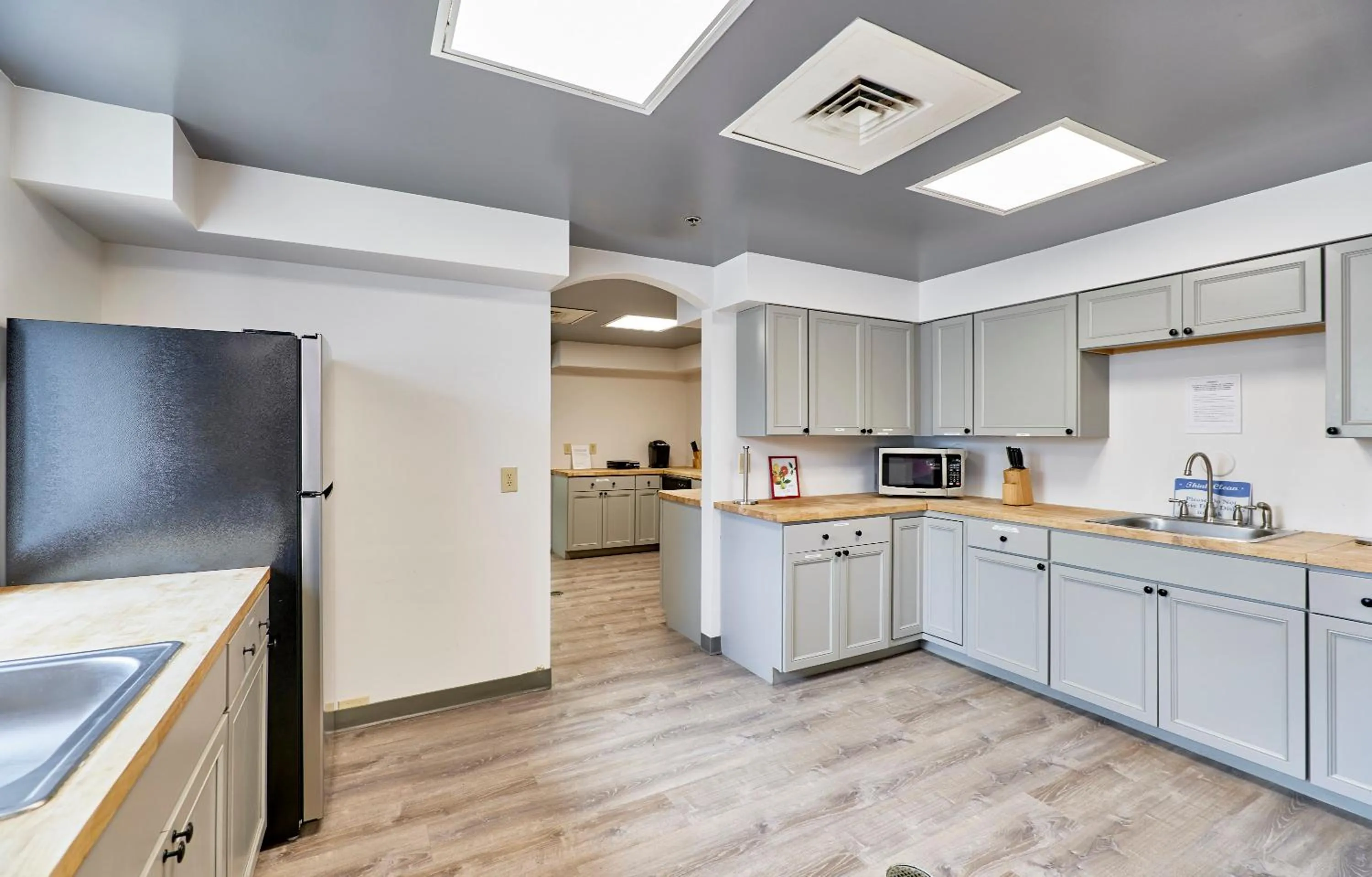 Kitchen or kitchenette in The West End