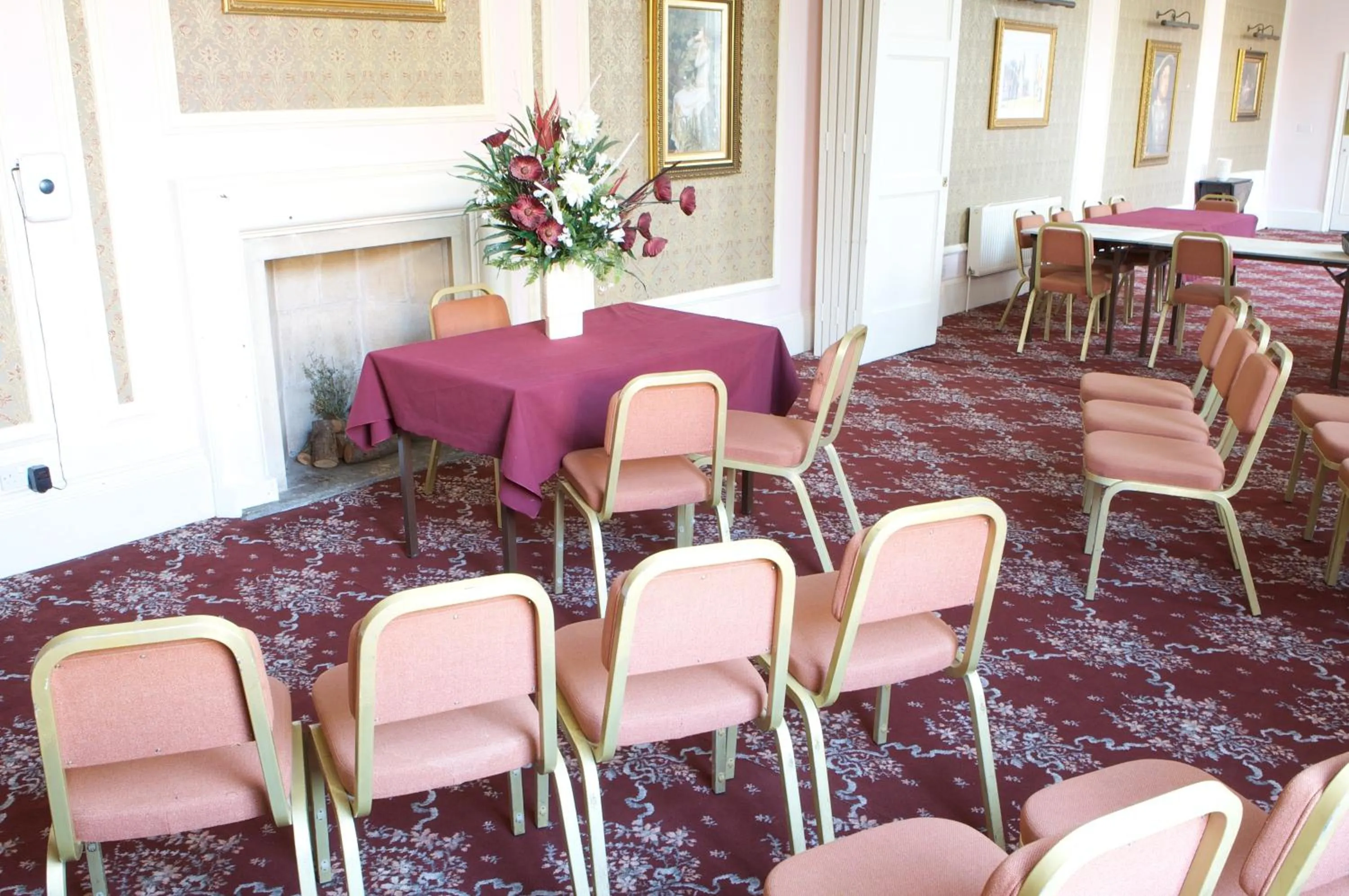 Business facilities in George & Pilgrims Hotel