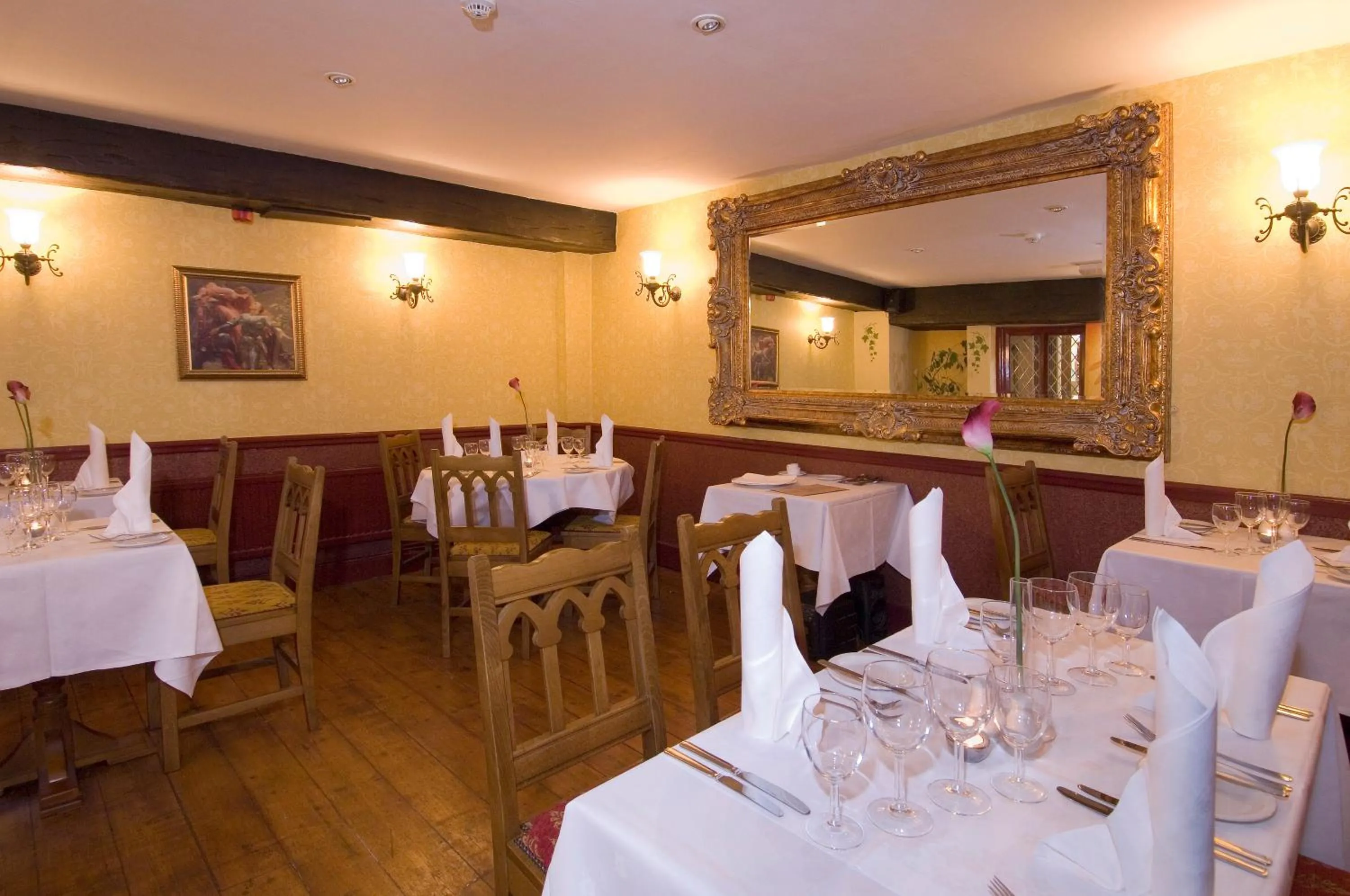 Restaurant/places to eat in George & Pilgrims Hotel
