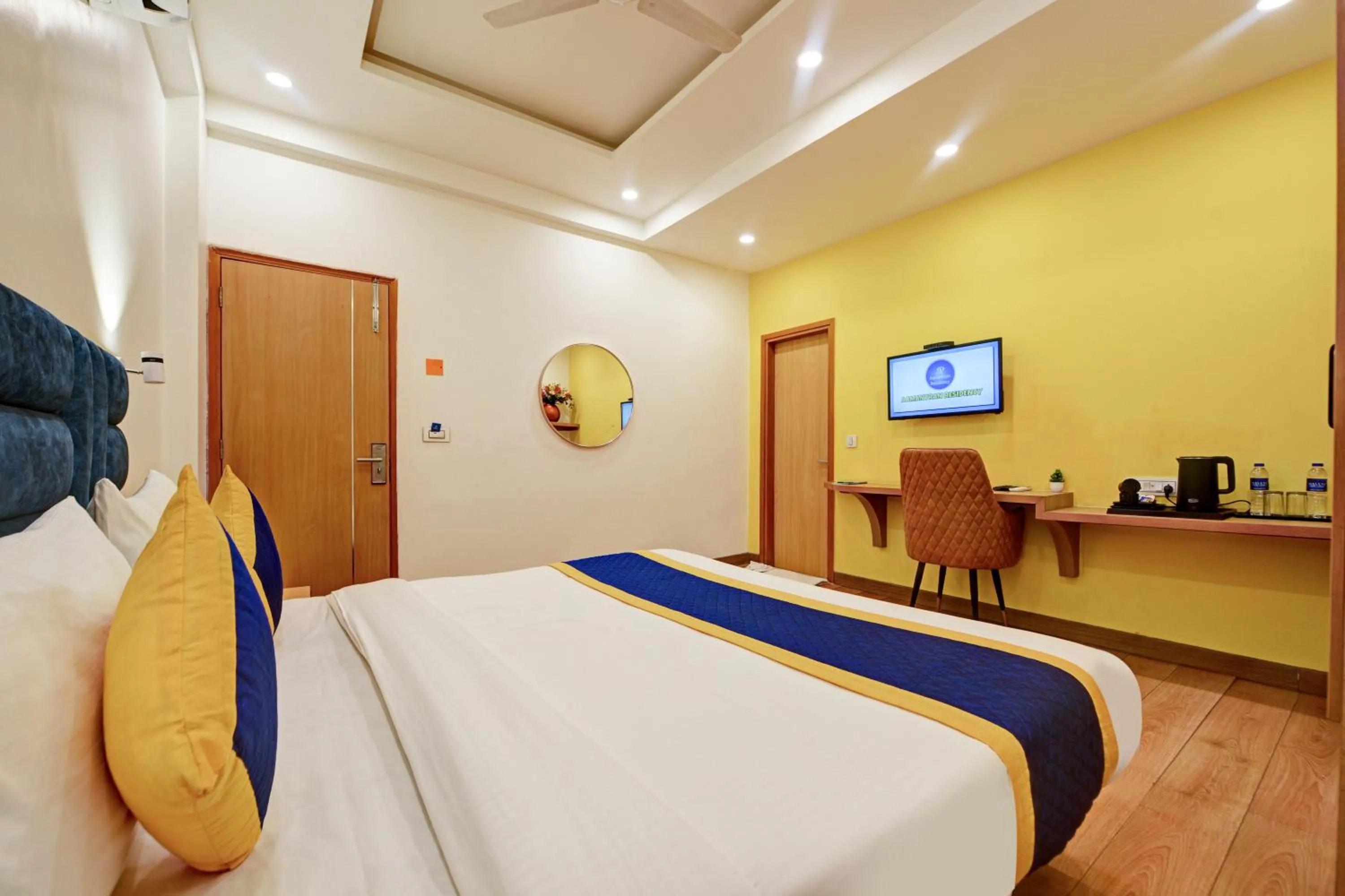 Bedroom, Bed in Aamantran Residency Hotel, Sohna Road, Sector 49, Gurugram