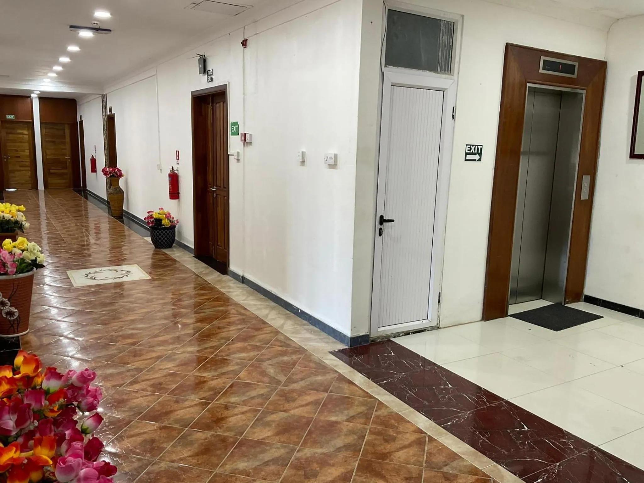 Property building in Mahe Holiday Resort