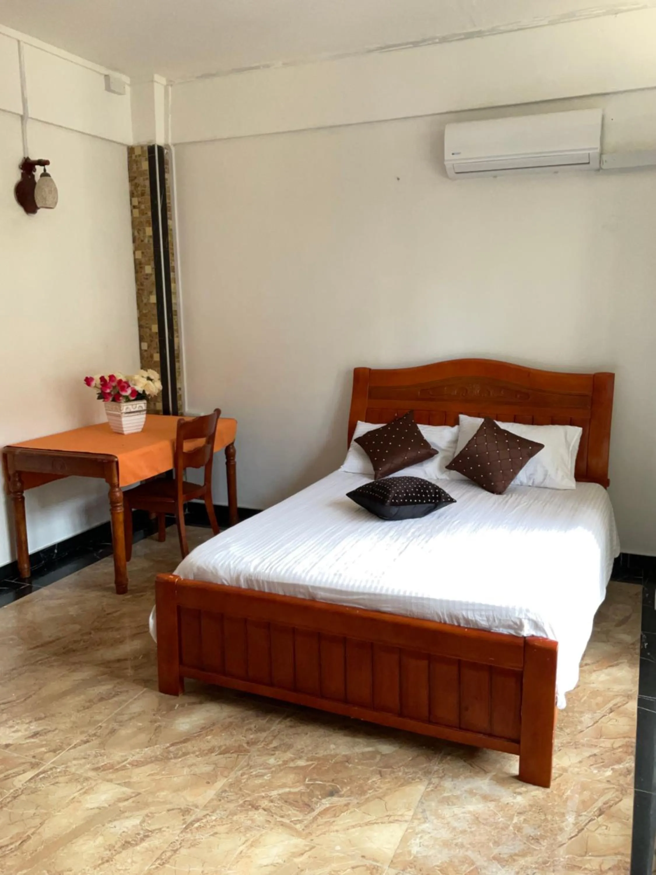 Bed in Mahe Holiday Resort