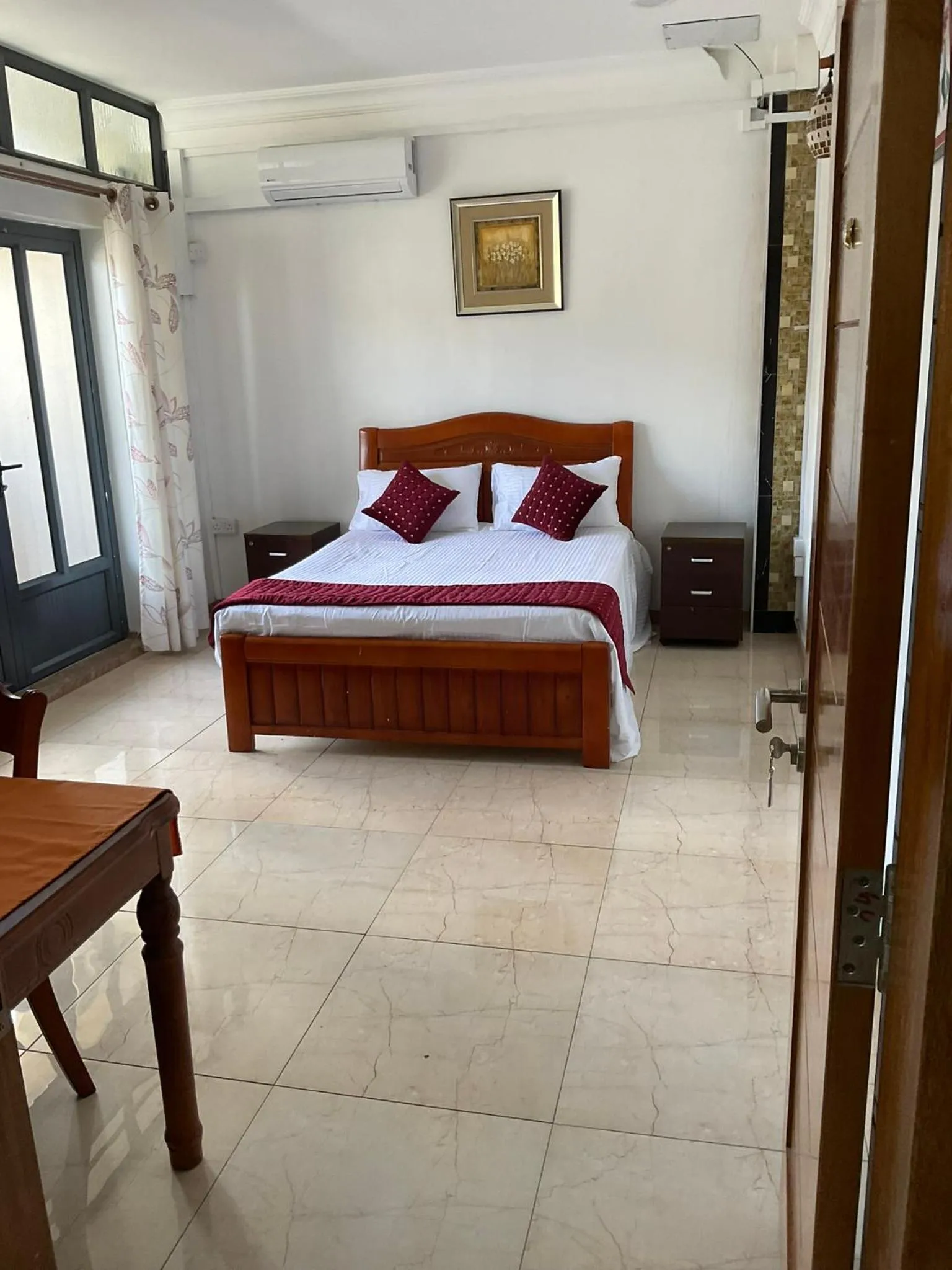 Bed in Mahe Holiday Resort