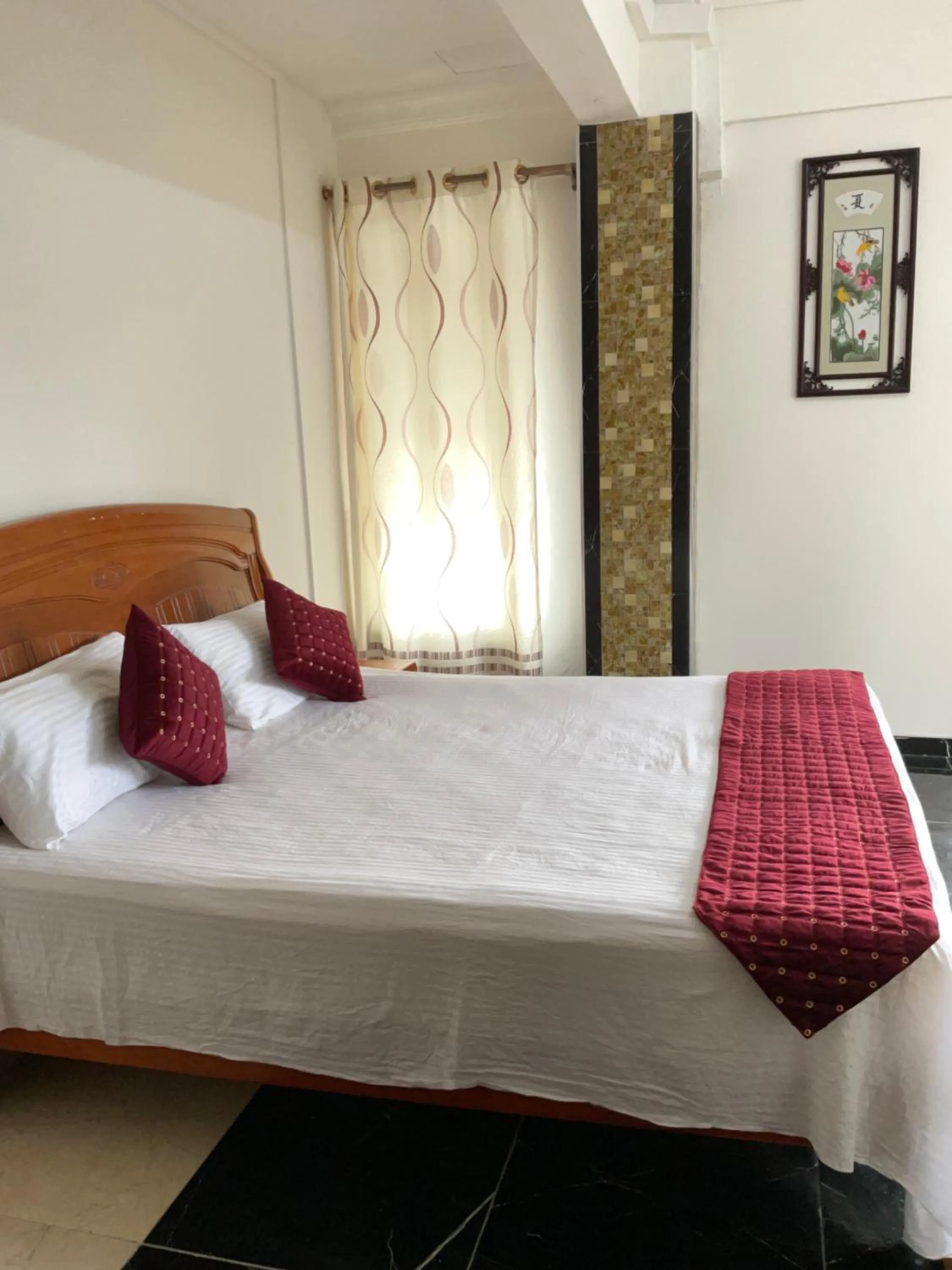 Bed in Mahe Holiday Resort