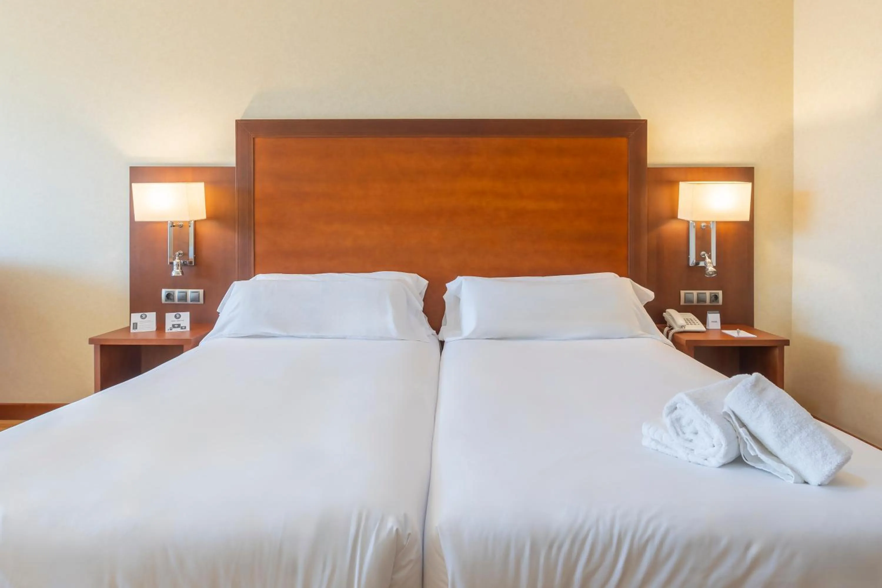 Bed in Moon Dreams Calabahía