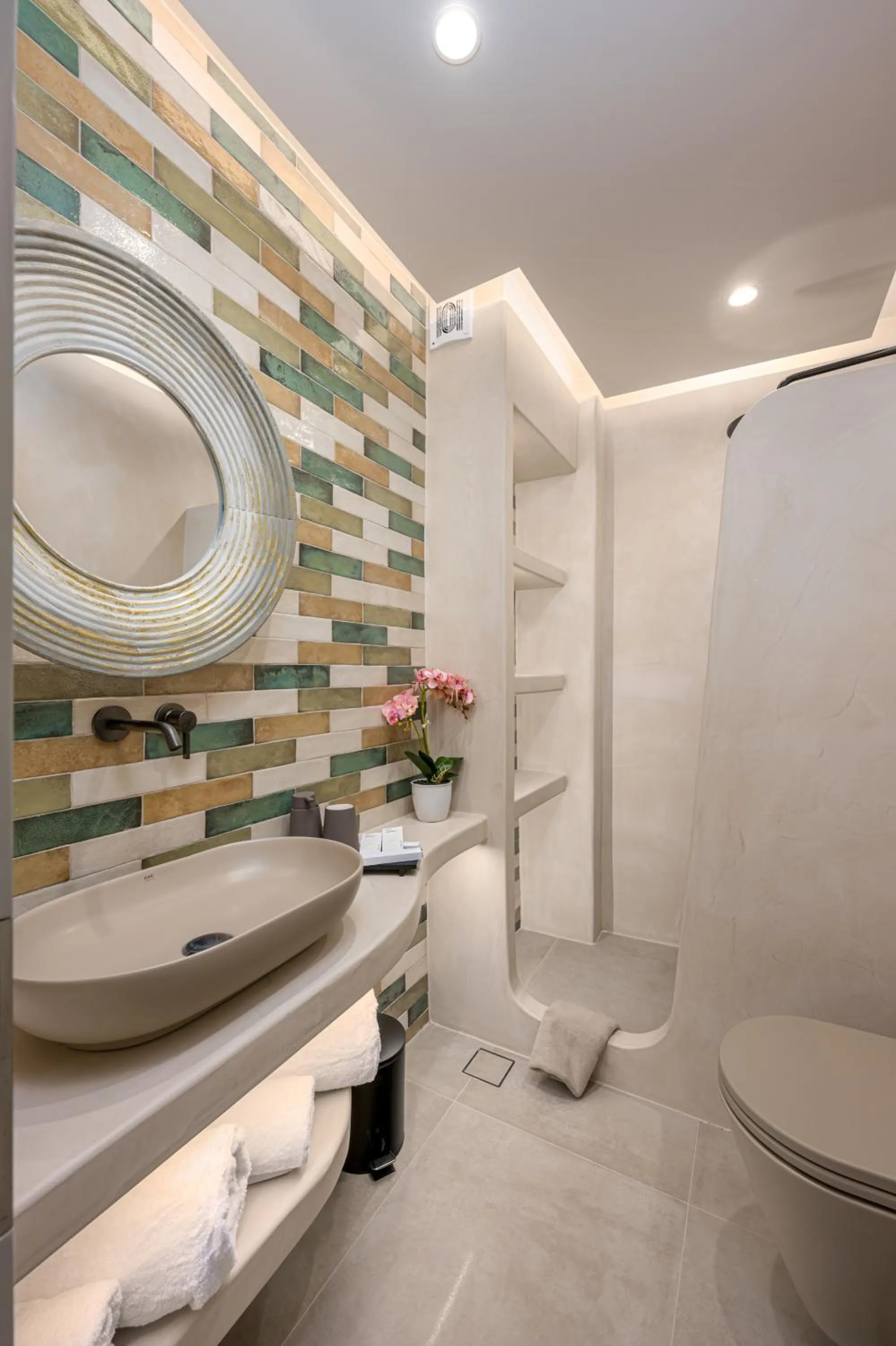 Bathroom in Galaria Serenity Suites