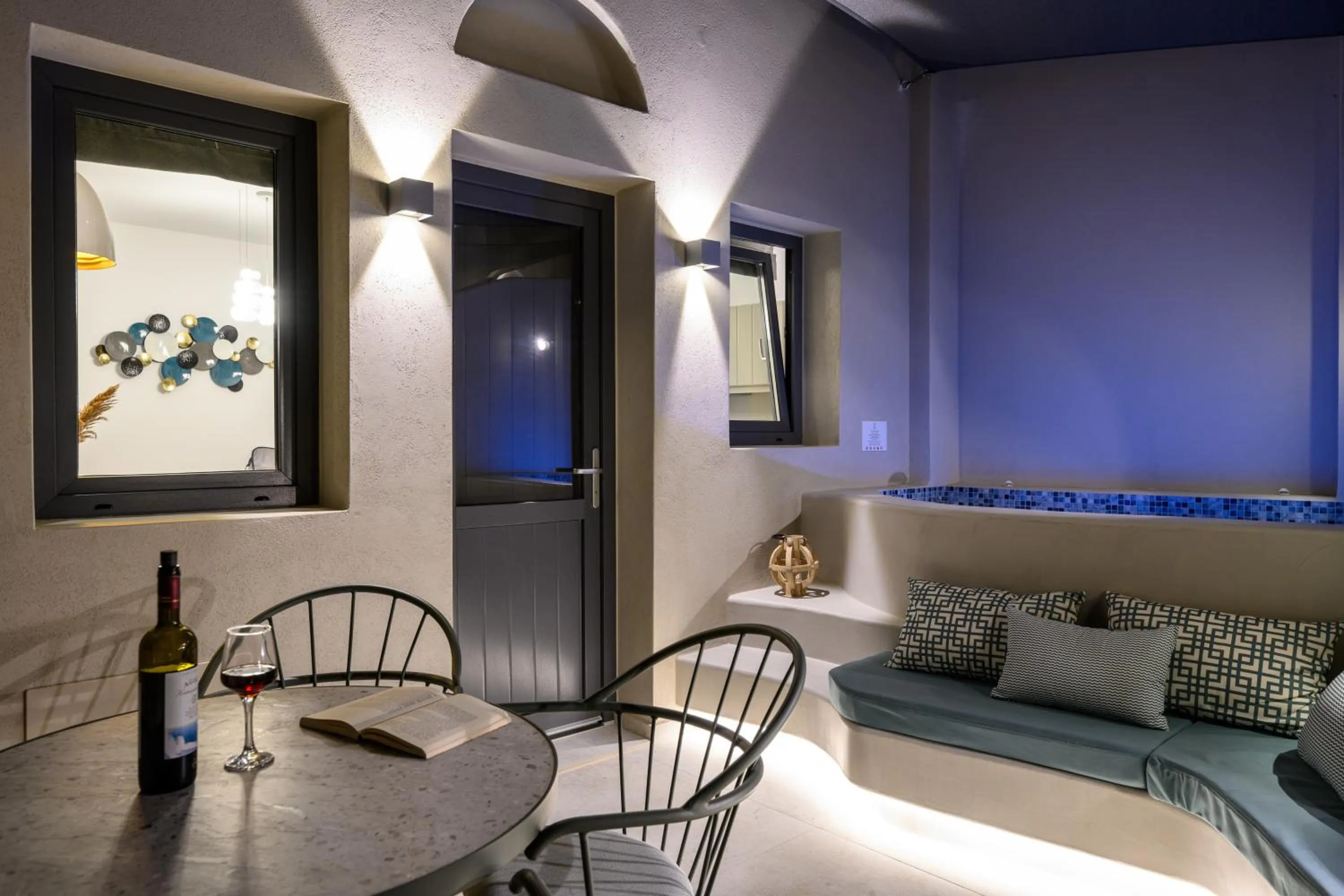 Dining area in Galaria Serenity Suites