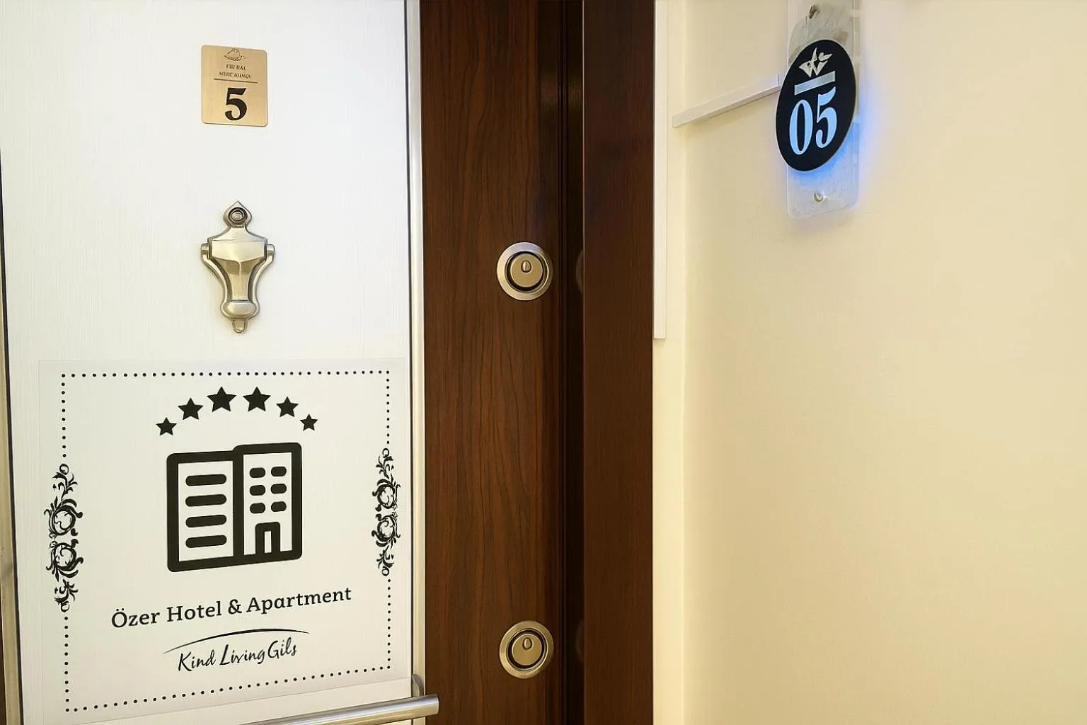 Property logo or sign in Ozer Hotel & Apartments