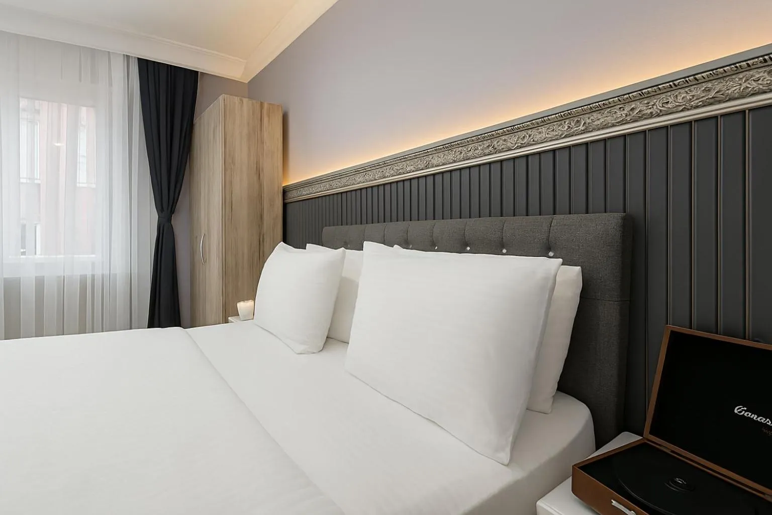 Bed in Ozer Hotel & Apartments