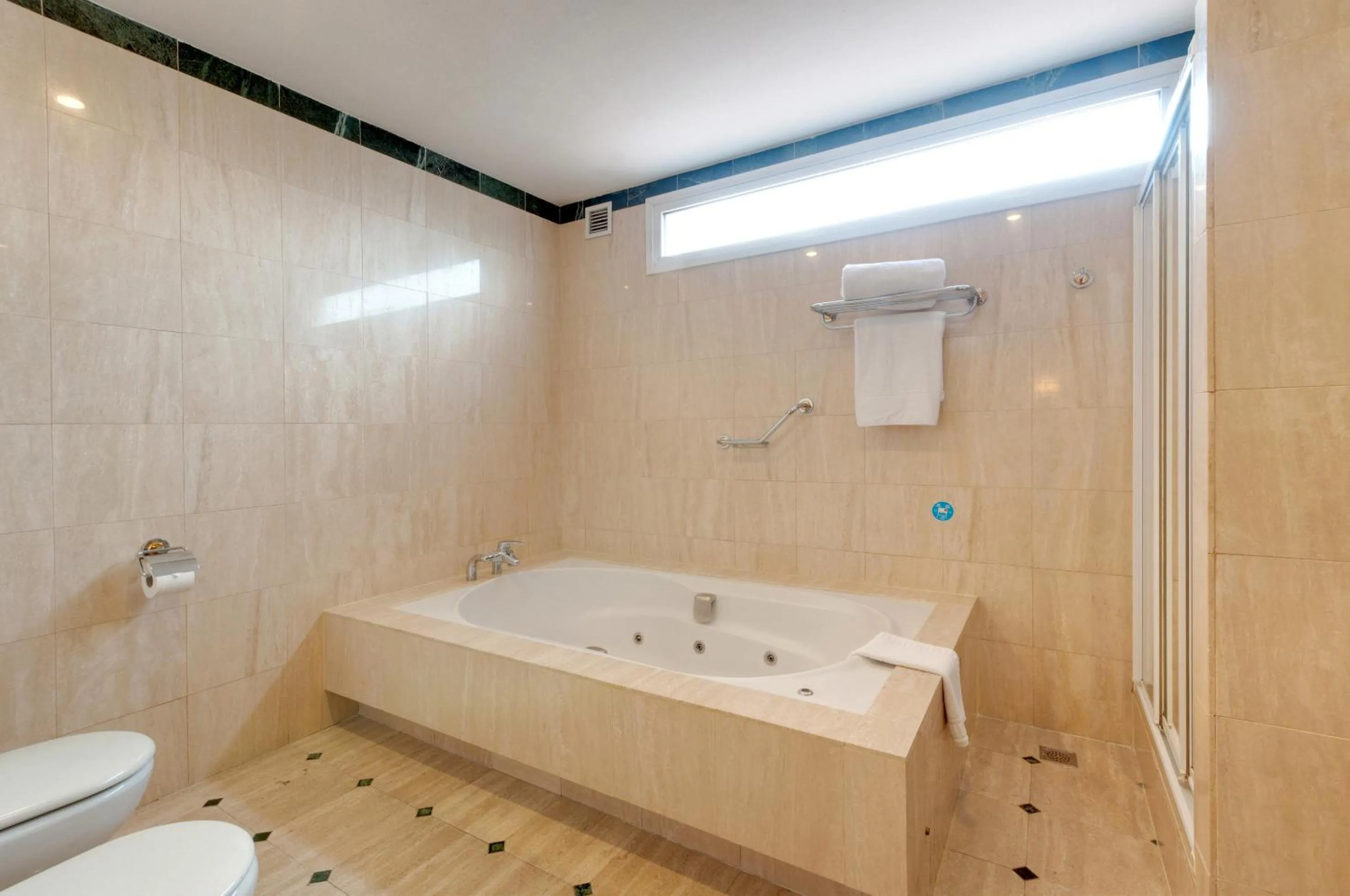 Bathroom in Gran Hotel Los Angeles