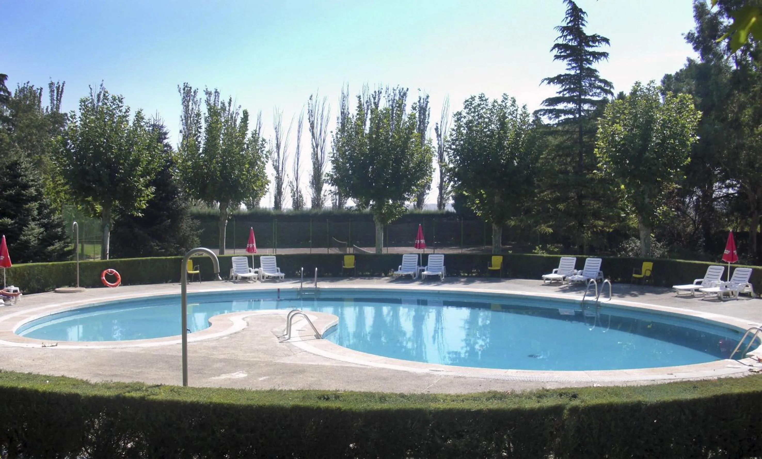 Swimming pool in Gran Hotel Los Angeles