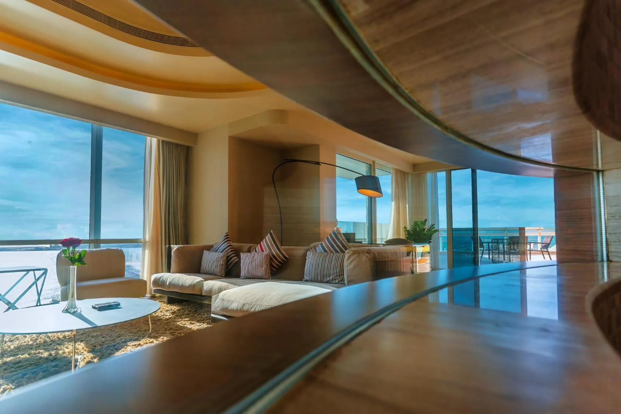 Living room in The Art Hotel & Resort