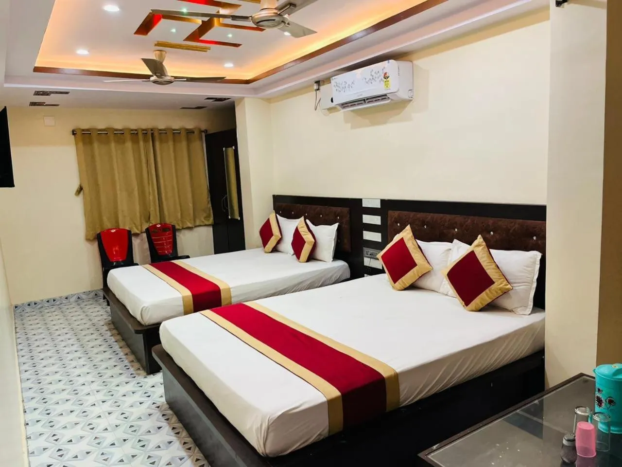 View (from property/room), Bed in SS Hotel