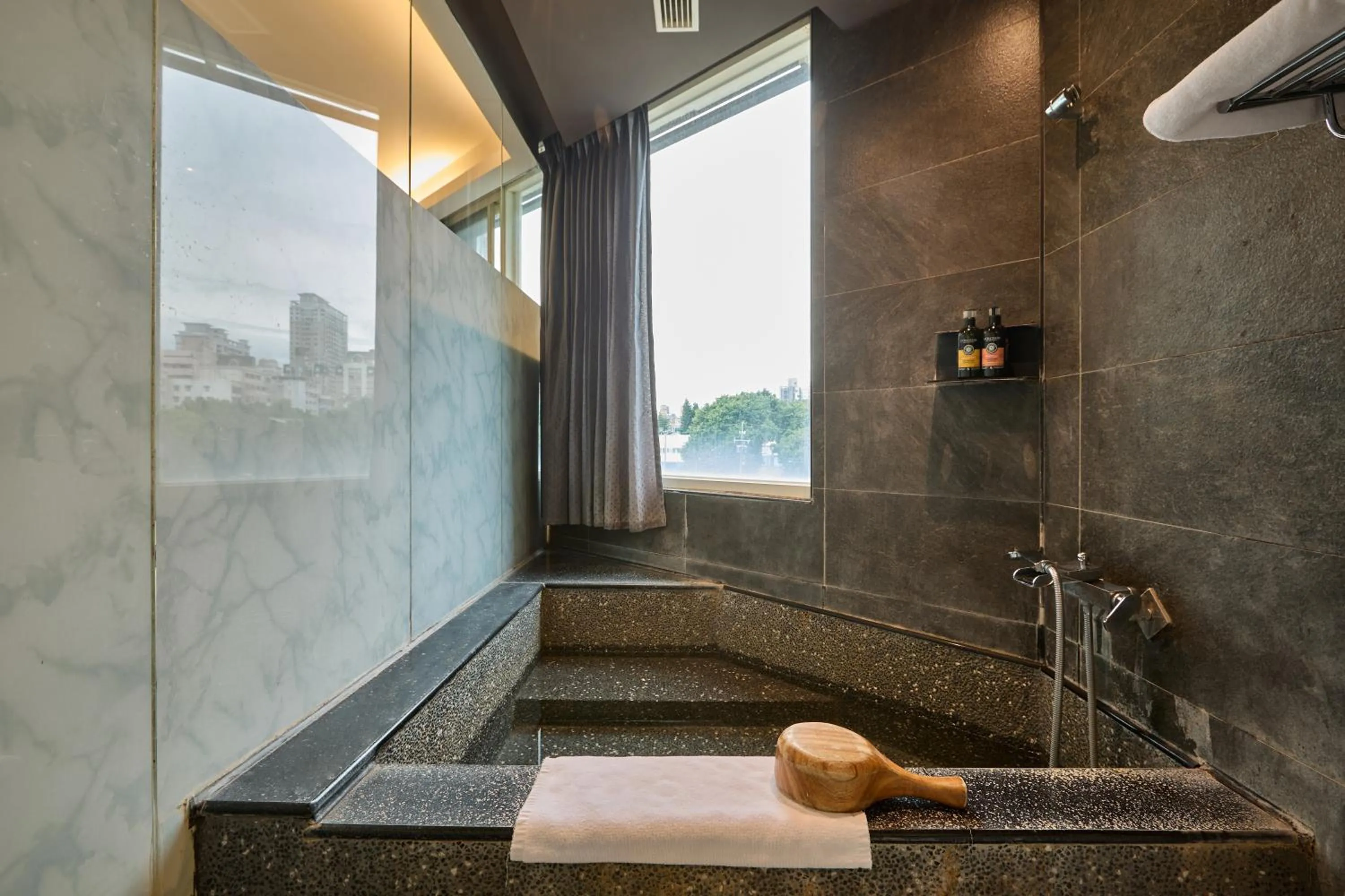 Bathroom in Tenlien onsen Hot Spring Hotel