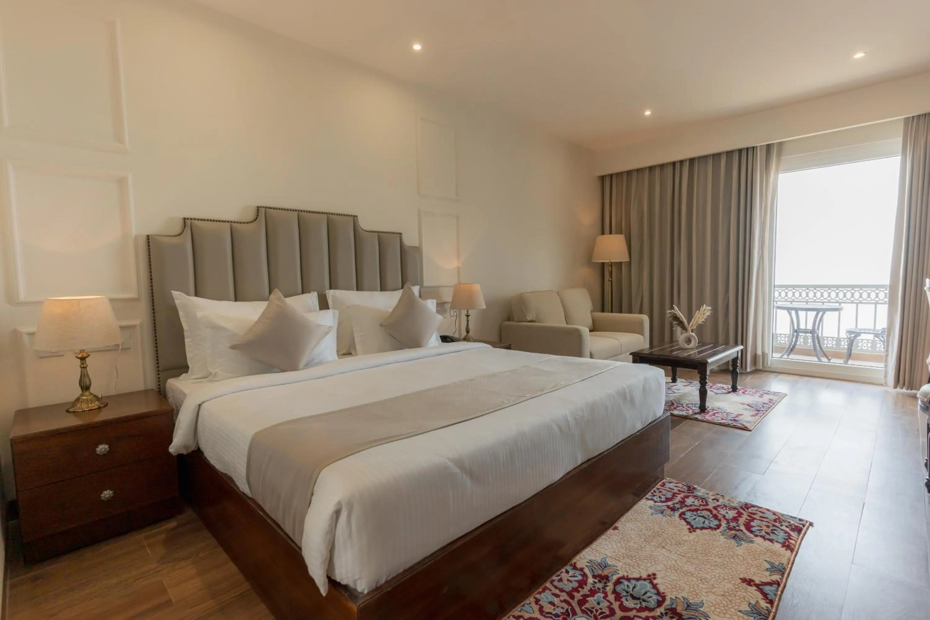 Seating area, Bed in The Belvedere Kasauli