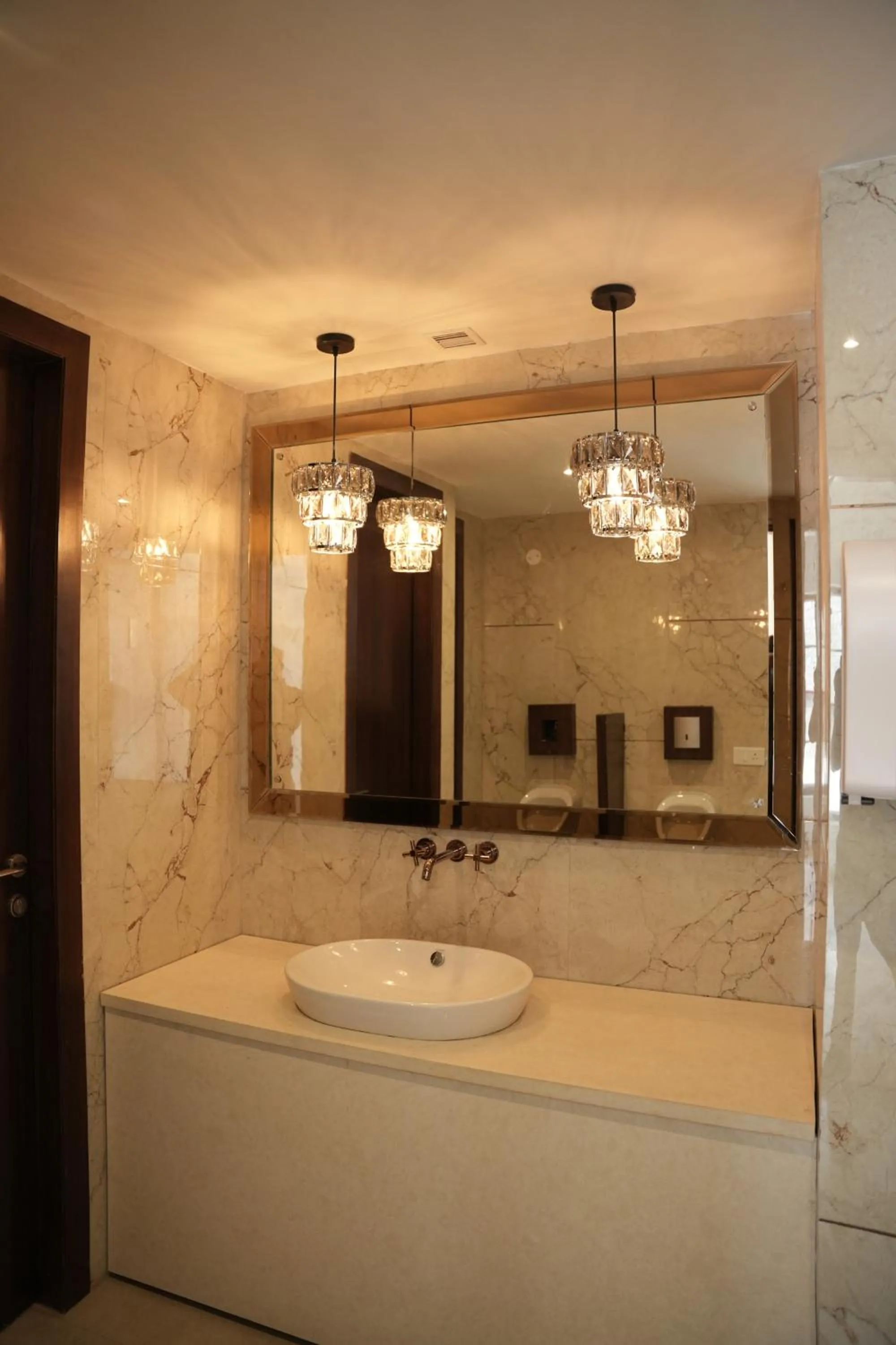 Public Bath in The Belvedere Kasauli