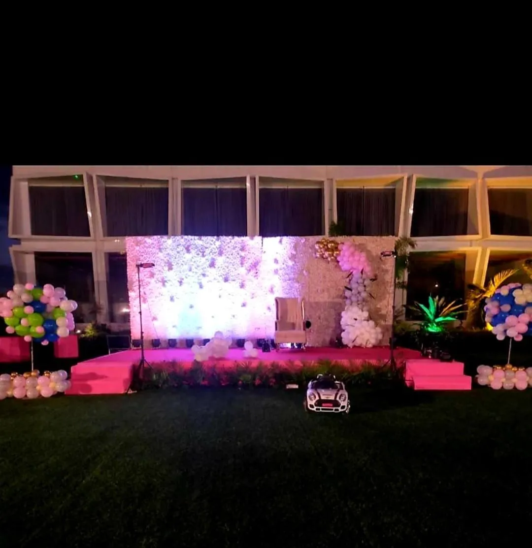 The Democracy Hotel & Resorts