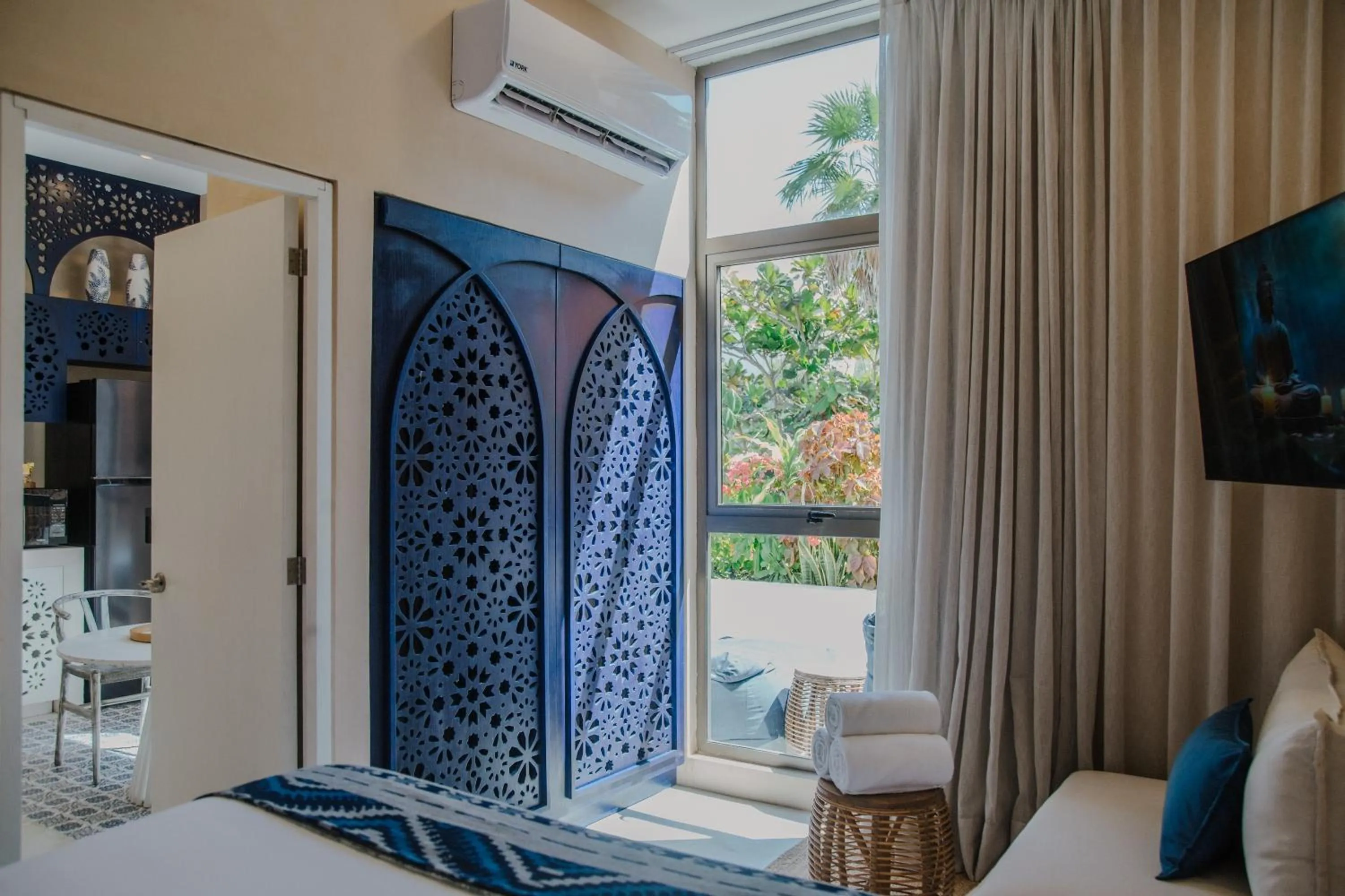 TV and multimedia in Sana Tulum Beachfront Boutique Hotel