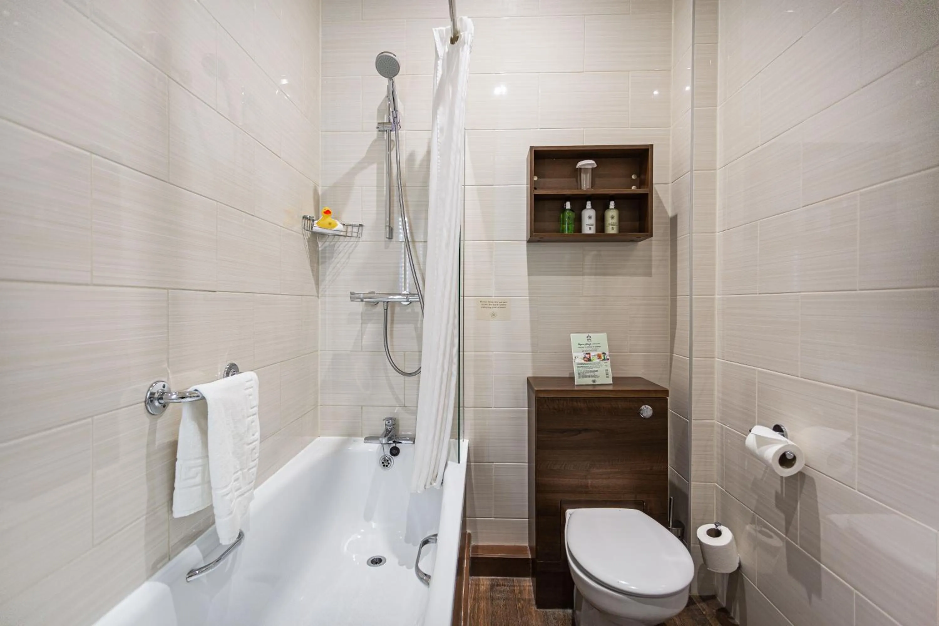 Bathroom in The Kings Head Hotel, Richmond, North Yorkshire - The Coaching Inn Group