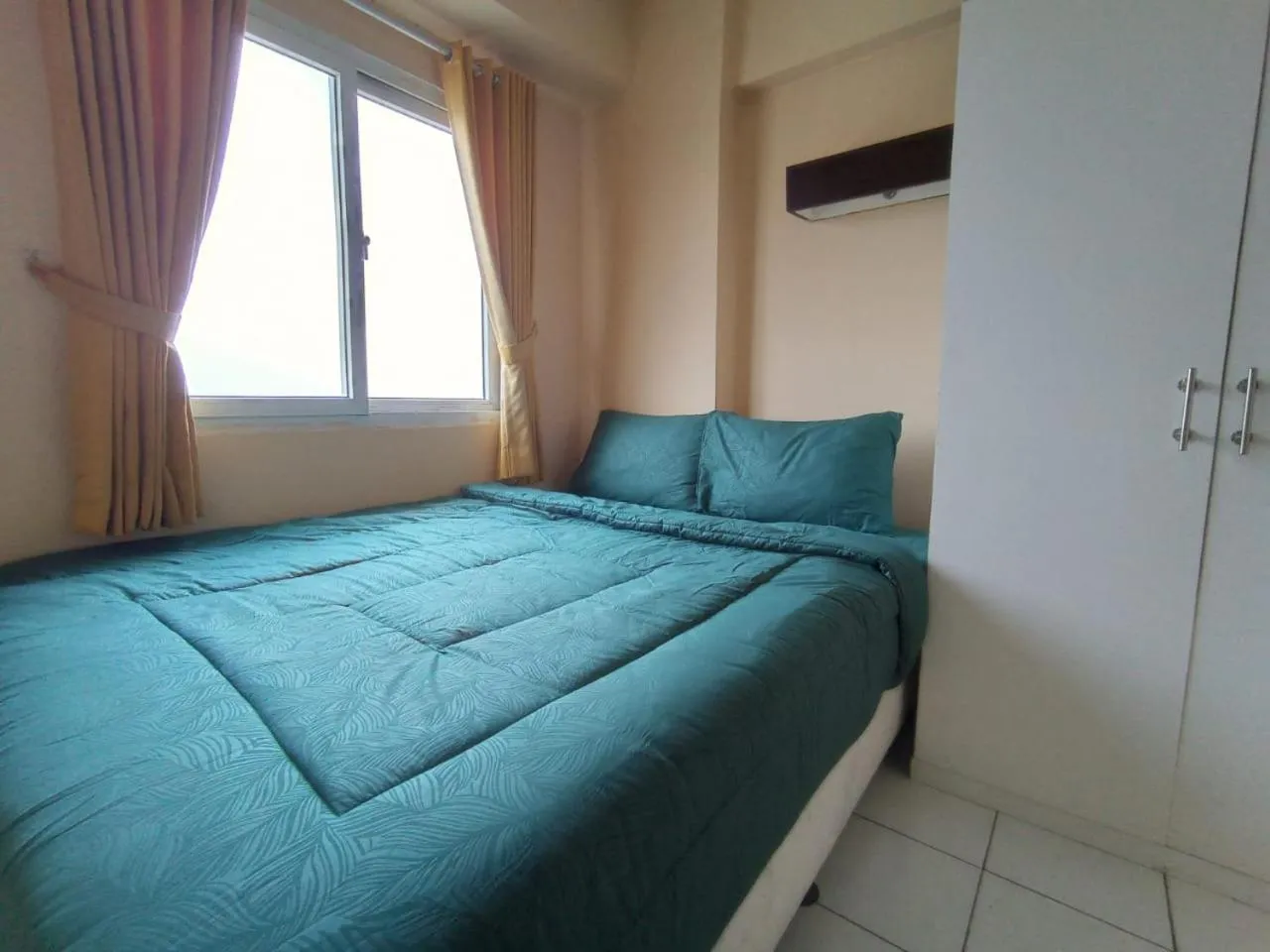 Bed in Dreamzzz Mutiara Bekasi