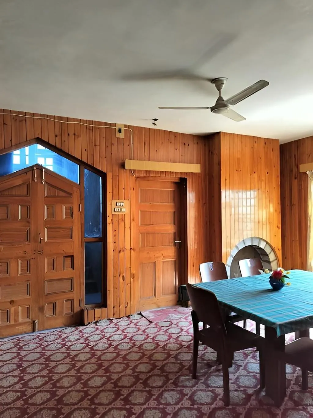 Dining area in The Bilt farmhouse