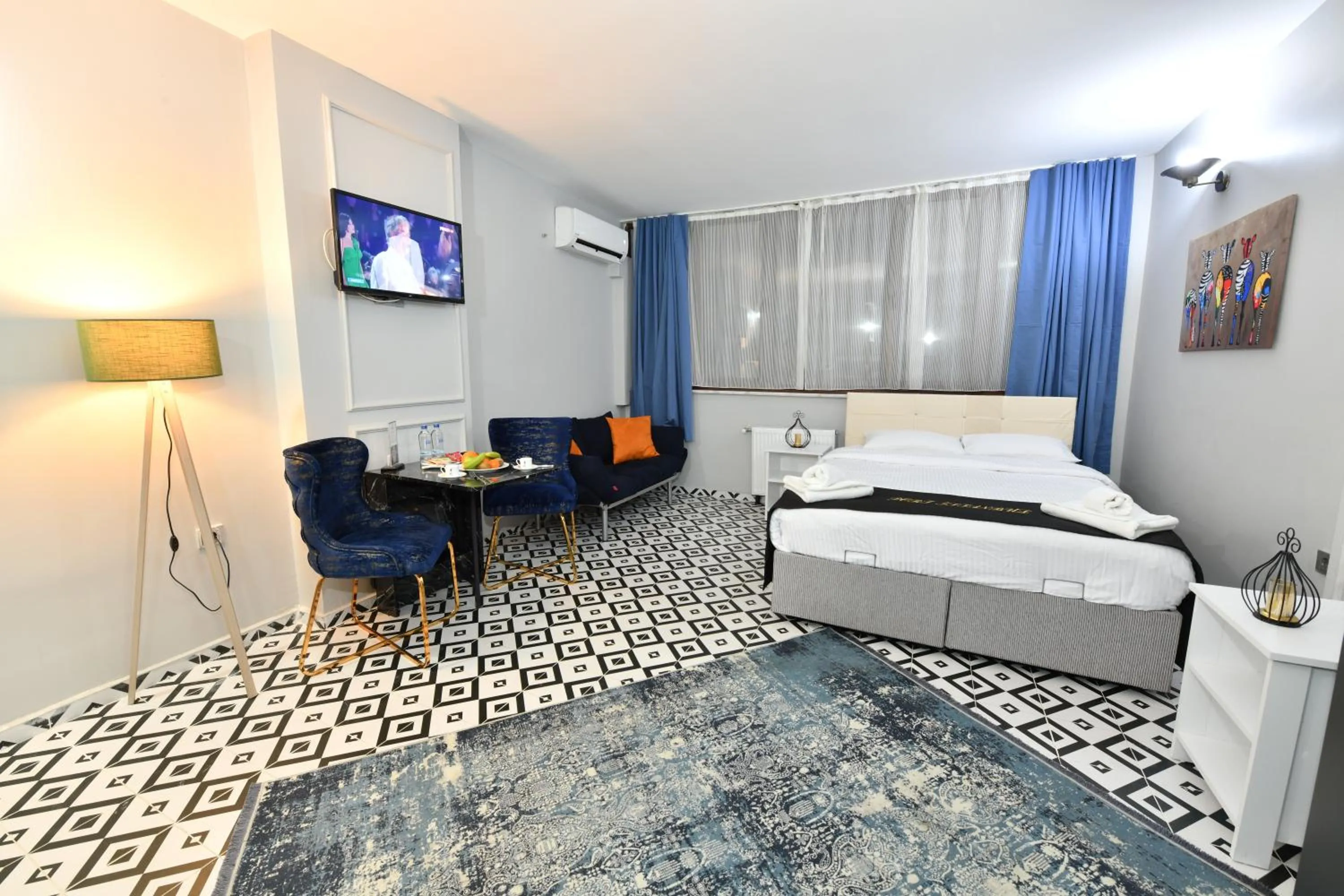 Living room, Bed in İstanbul Port Hotel