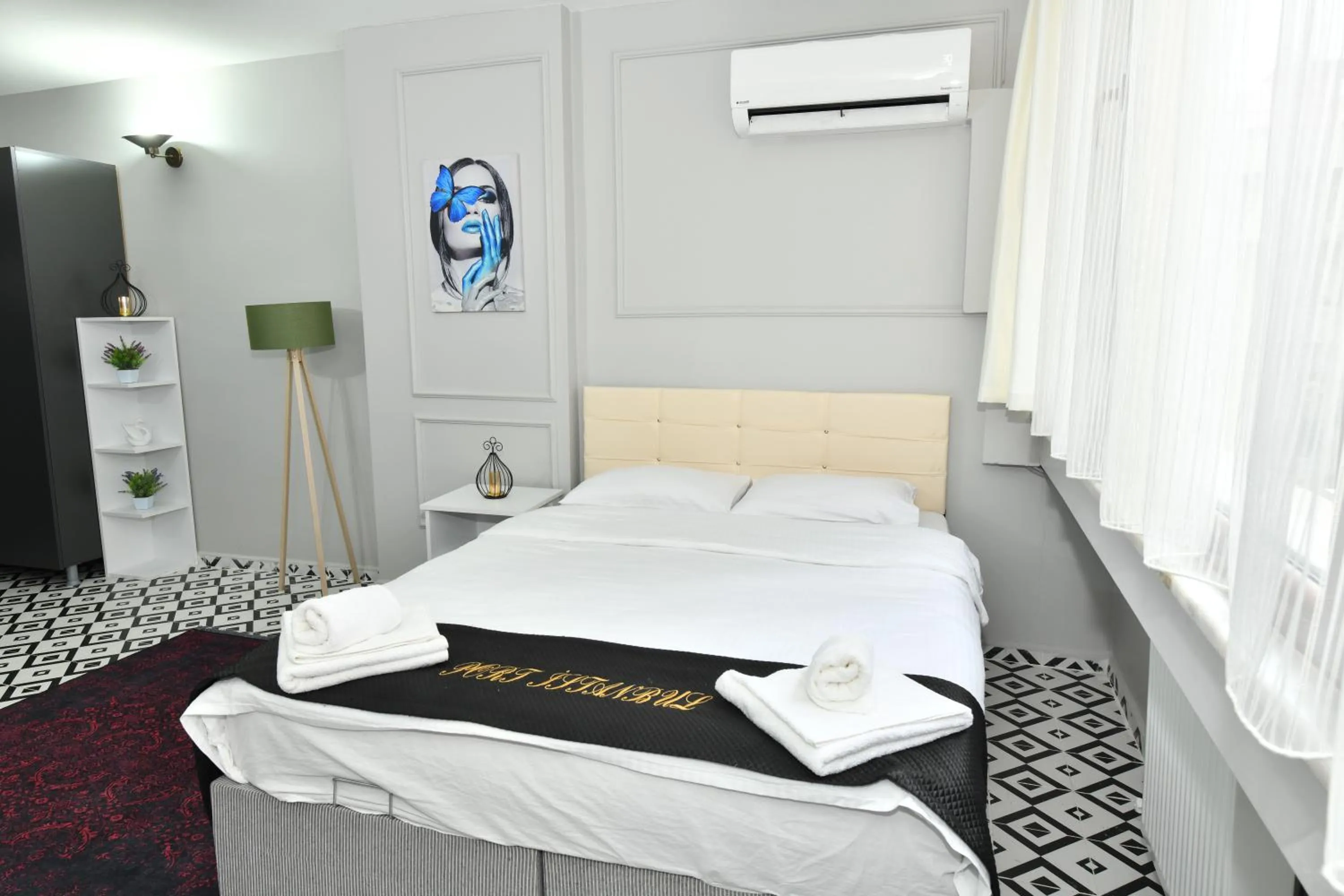 Bed in İstanbul Port Hotel