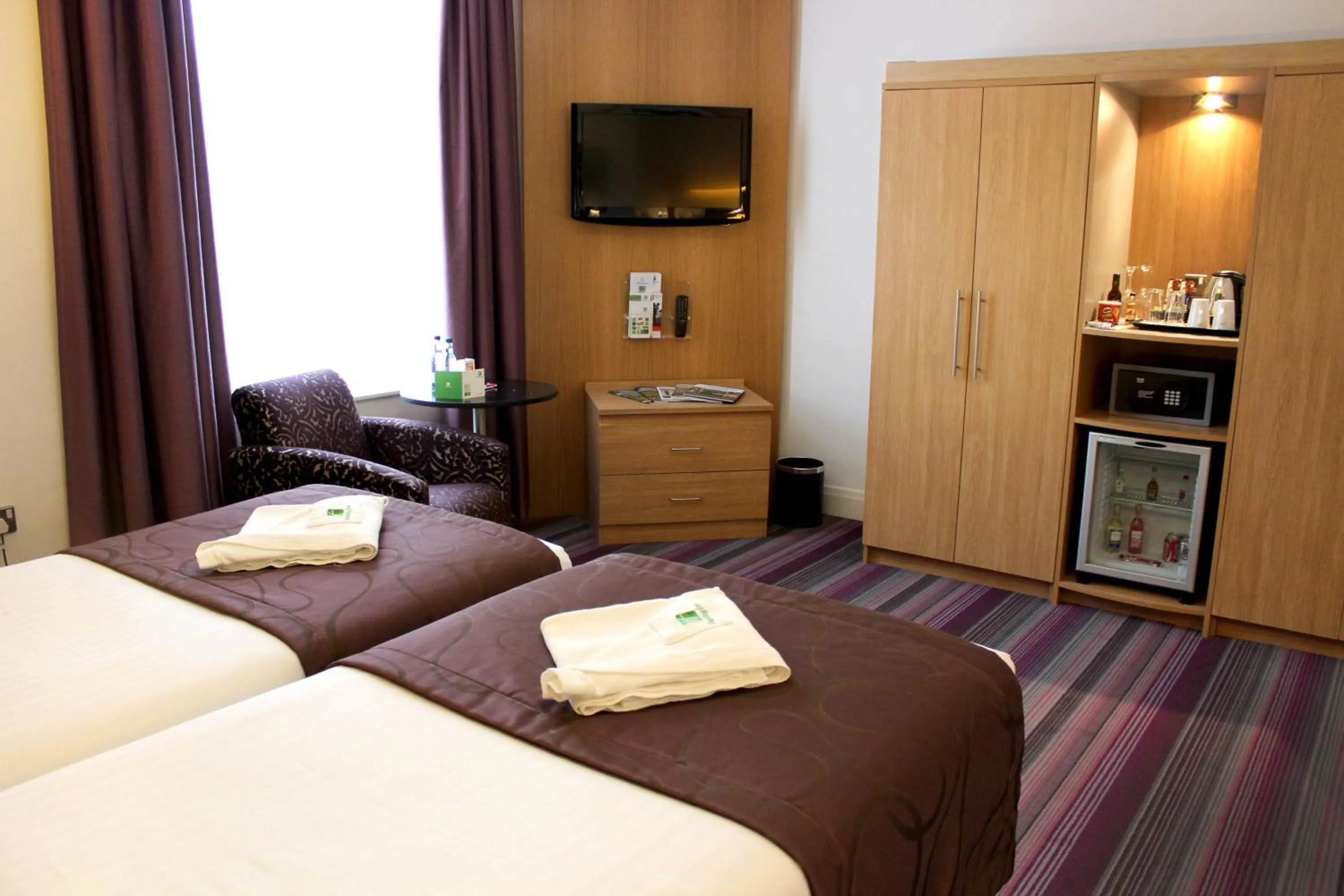 Bed in Holiday Inn Darlington-A1 Scotch Corner by IHG